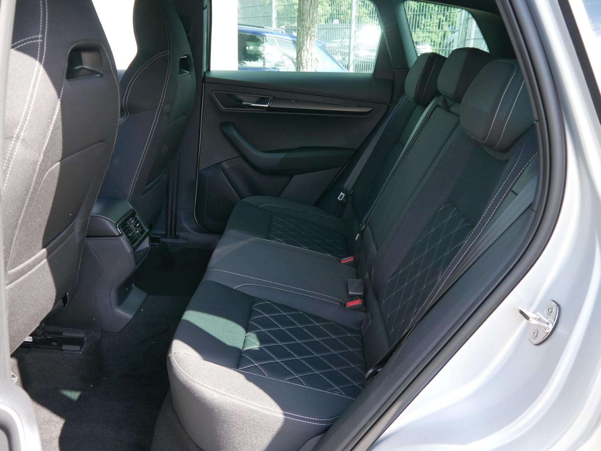Skoda Karoq Sportline 2.0 TSI 4x4 DSG (2026) - Photo 7