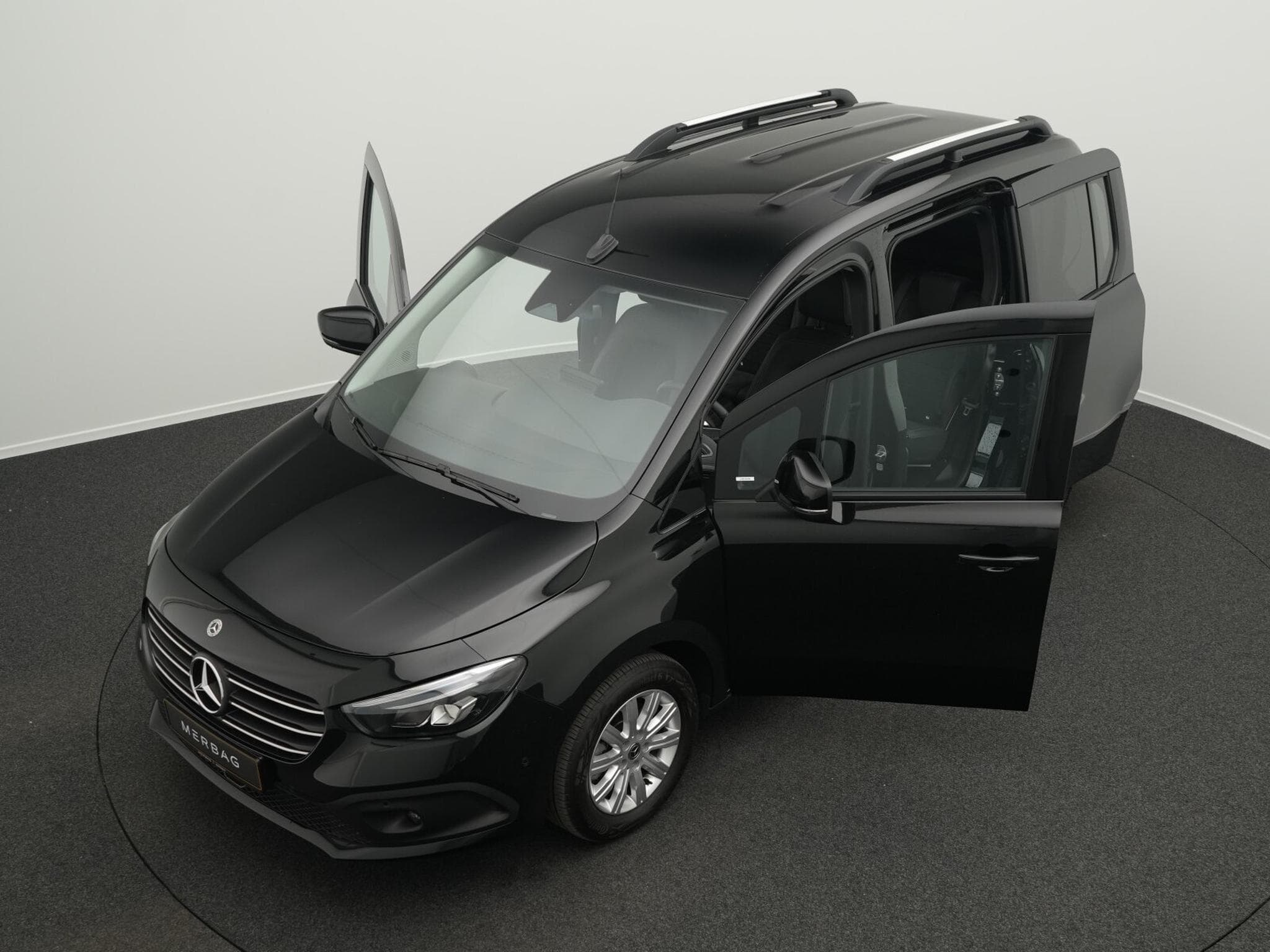 Mercedes T T180d Edition (2025) - Photo 12