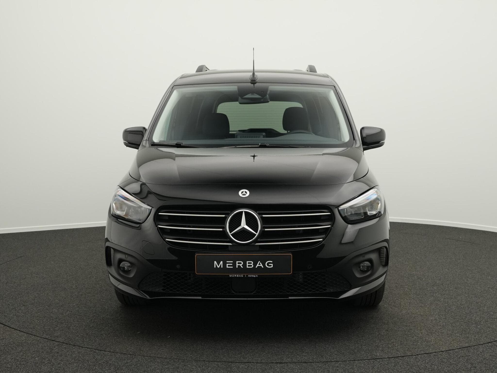 Mercedes T T180d Edition (2025) - Photo 2