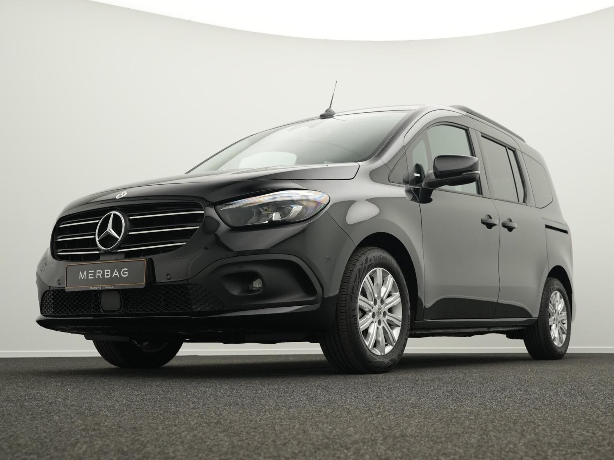 Mercedes T T180d Edition (2025) - Photo 8