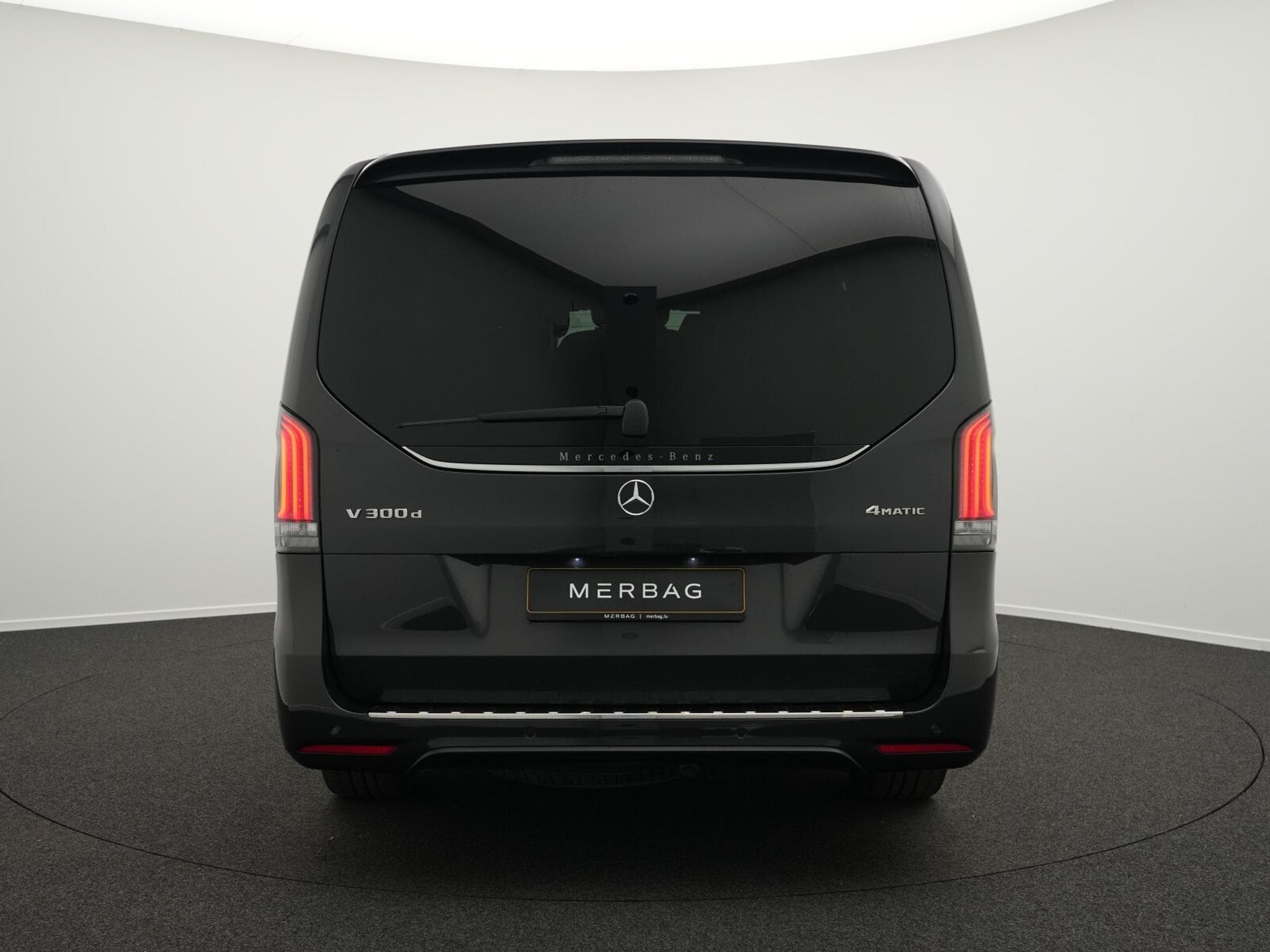 Mercedes V d 4MATIC Avantgarde lang (1970) - Photo 4