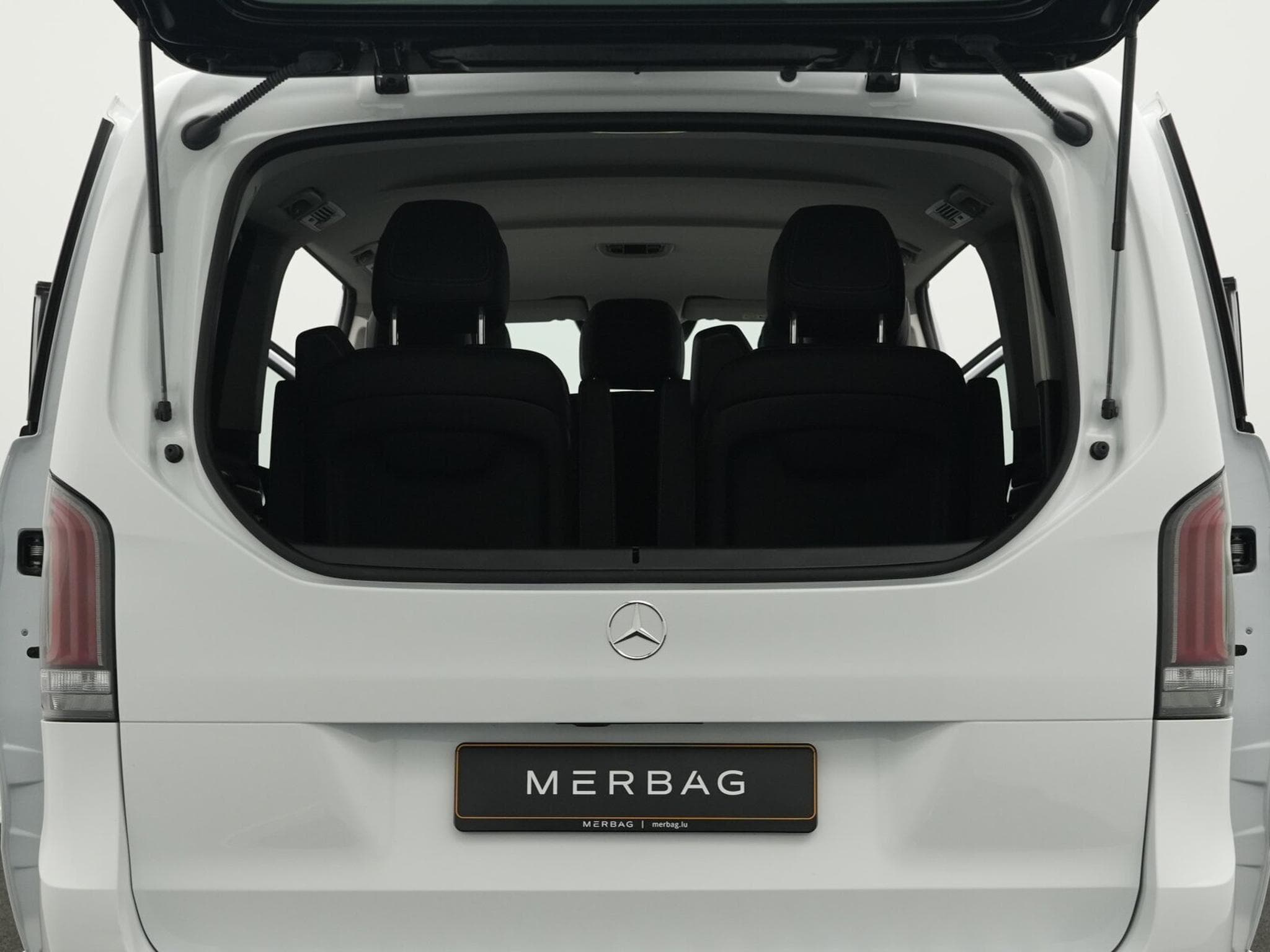 Mercedes V d 4MATIC Avantgarde lang (2024) - Photo 15