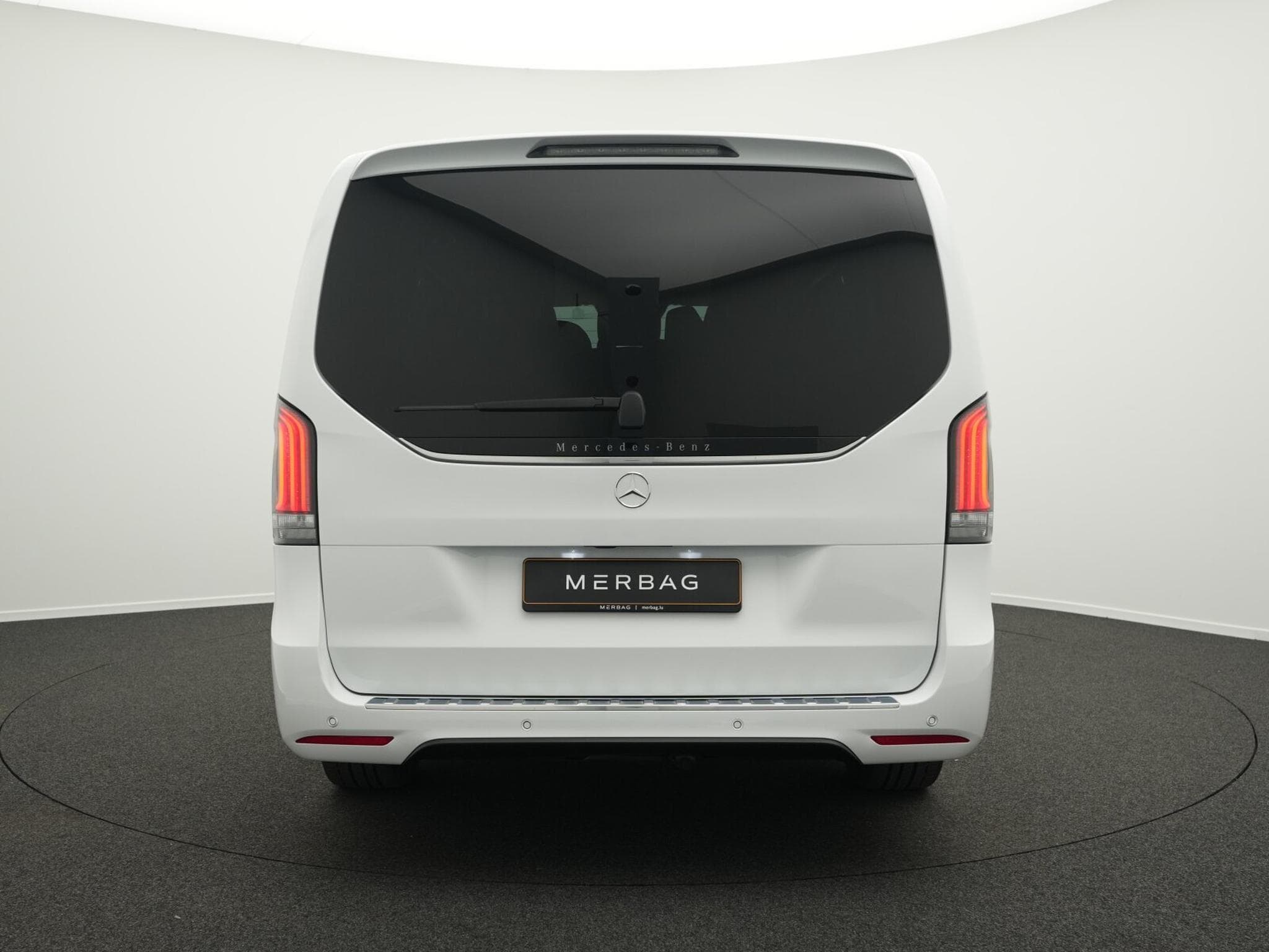 Mercedes V d 4MATIC Avantgarde lang (2024) - Photo 4