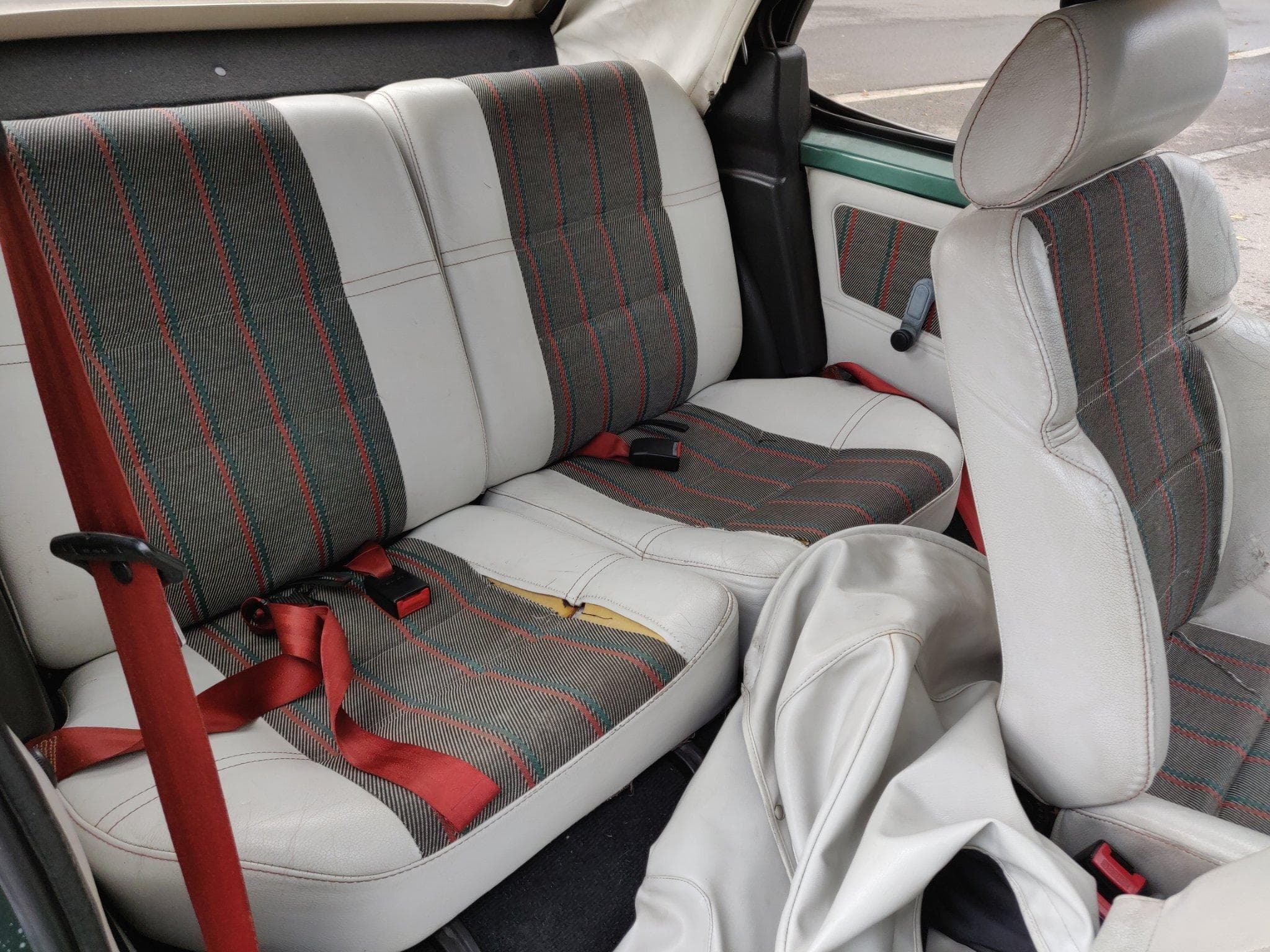 Peugeot 205 Roland Garos (1992) - Photo 3