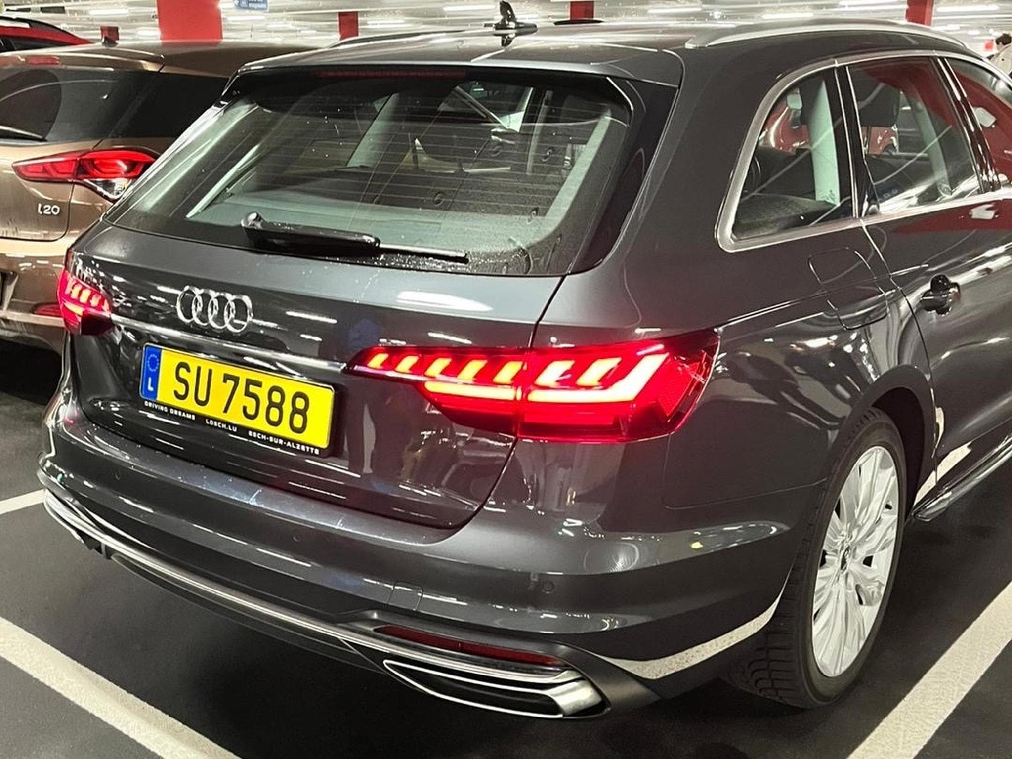 Audi A4 Advanced (2024) - Photo 2