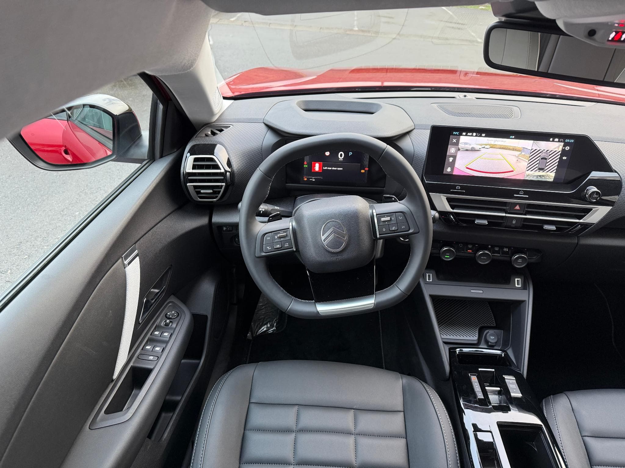 Citroën C4 1.2 HYBRID 145 E-DCS6 MAX (2025) - Photo 4