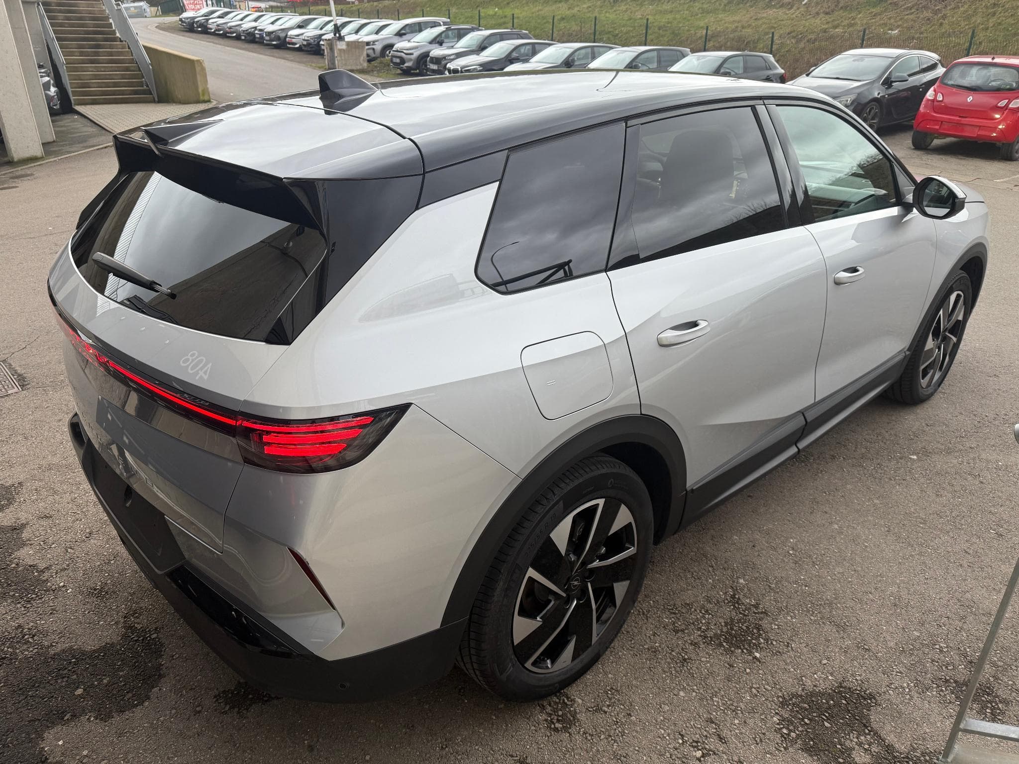 Opel Grandland 1.2 HYBRID 145 DCT6 GS (2025) - Photo 3