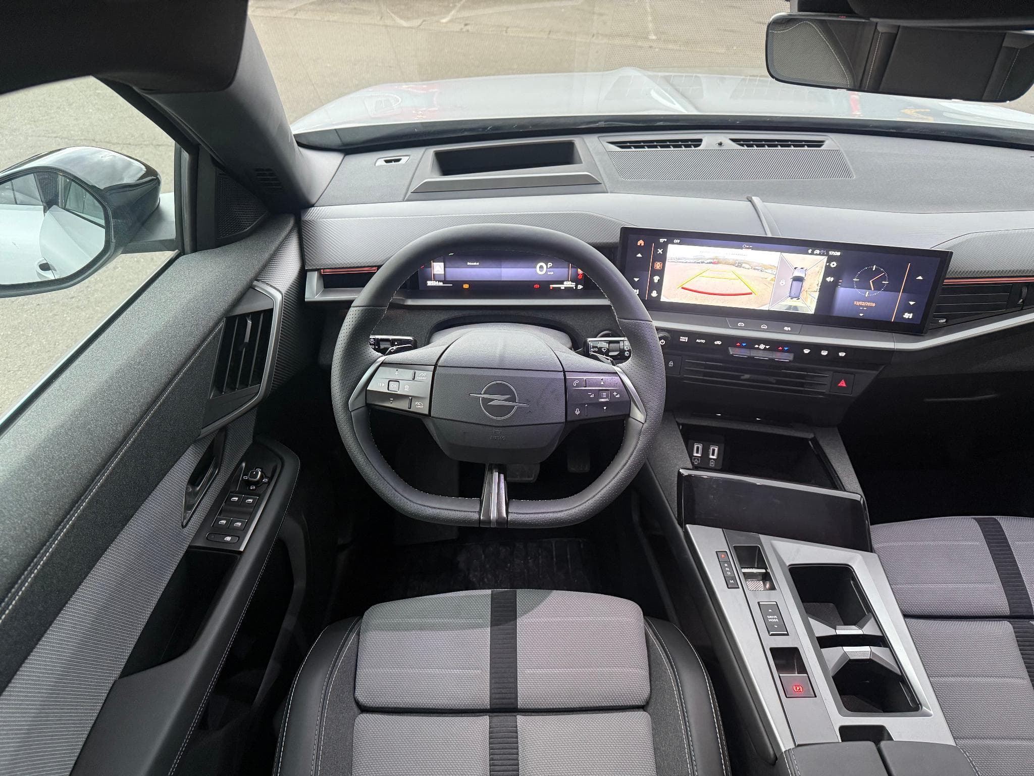 Opel Grandland 1.2 HYBRID 145 DCT6 GS (2025) - Photo 4