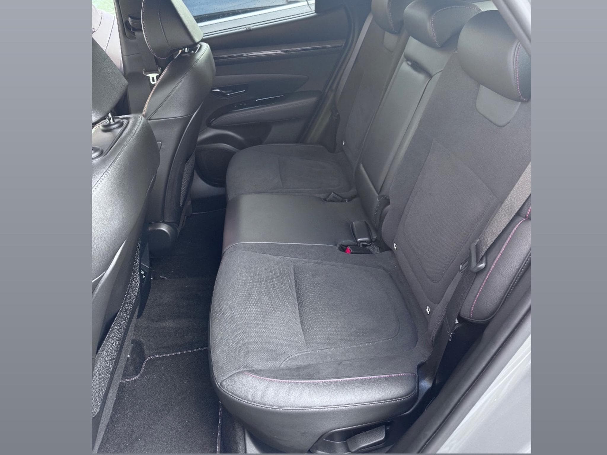 Hyundai Tucson N-Line 1.6 T-GDi 48V Mild Hybrid DCT7 (2024) - Photo 13