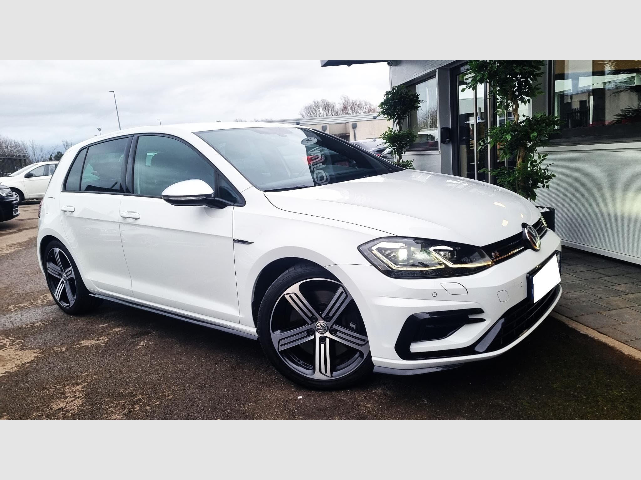 VW Golf 2.0 TSI 300 CH R 4 MOTION (2020) - Photo 4