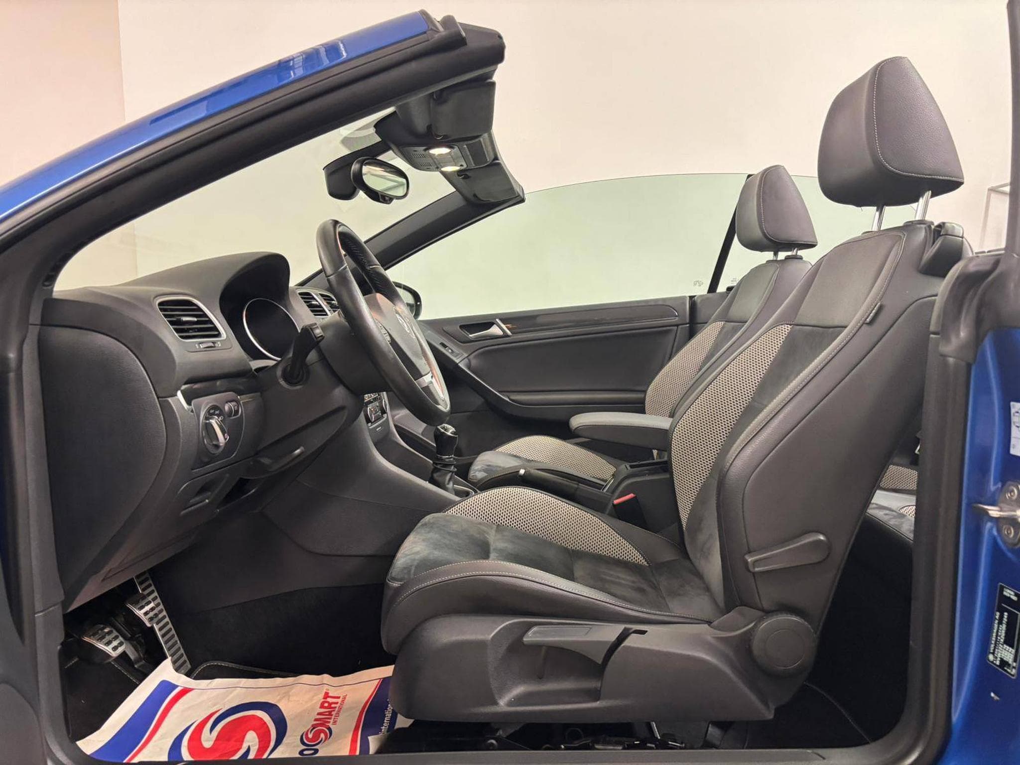VW Golf VI Cabriolet BMT*ALCANTARA*BLUETOOTH* (2016) - Photo 12