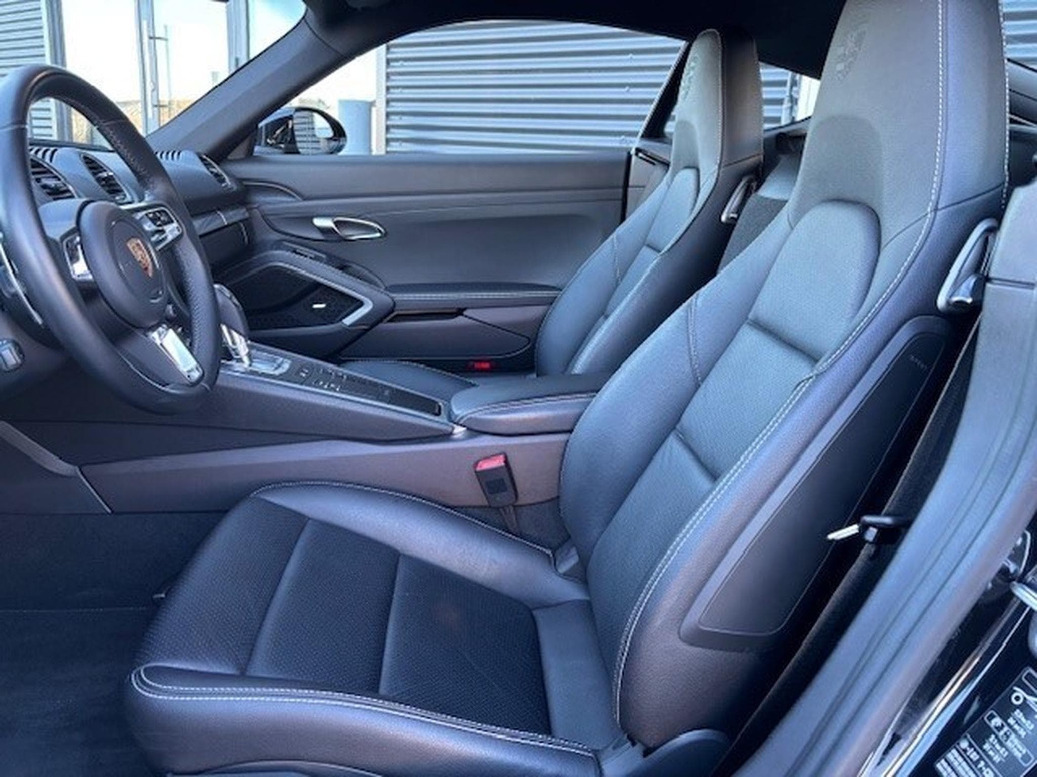 Porsche Cayman 718 Cayman Style Edition (2023) - Photo 6