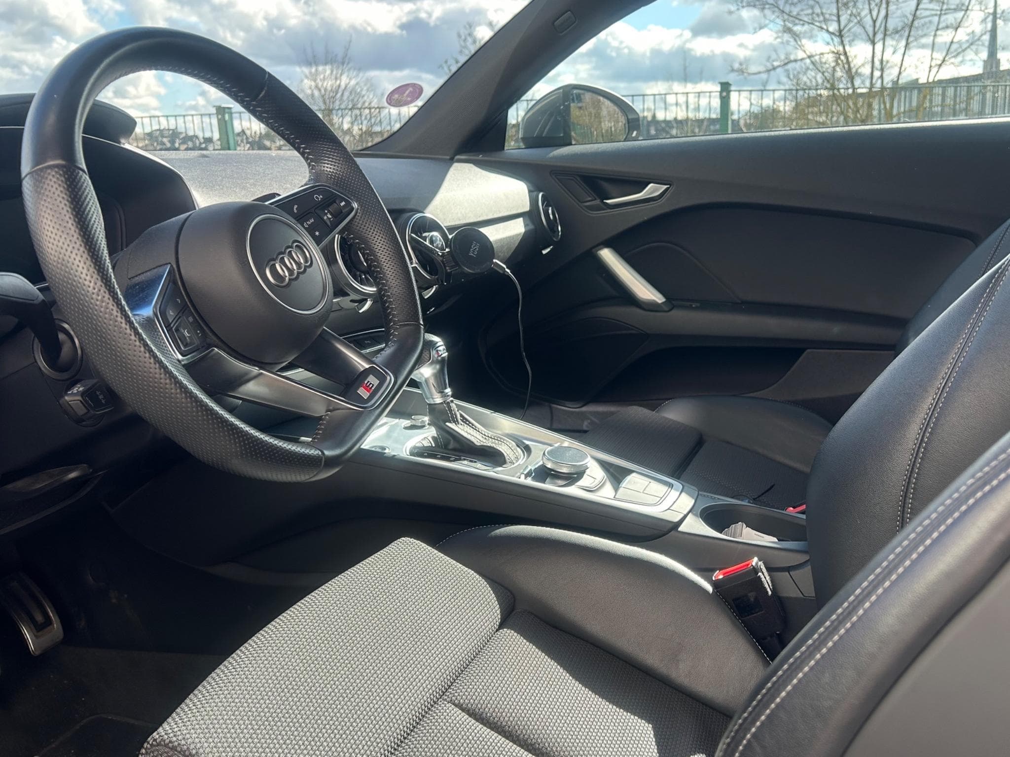 Audi TT S-Line (2020) - Photo 10