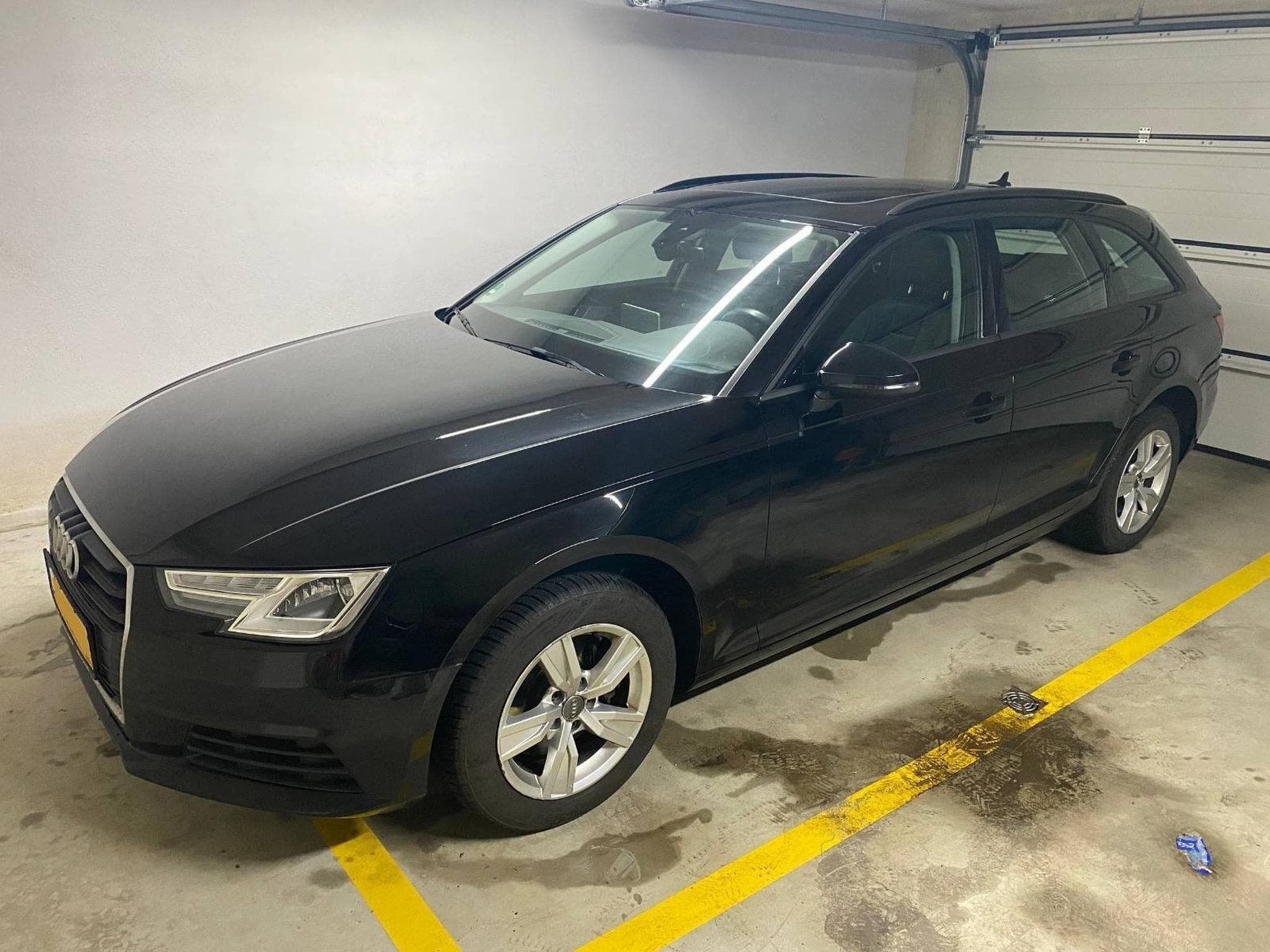 Audi A4 Avant (2016) - Photo 2