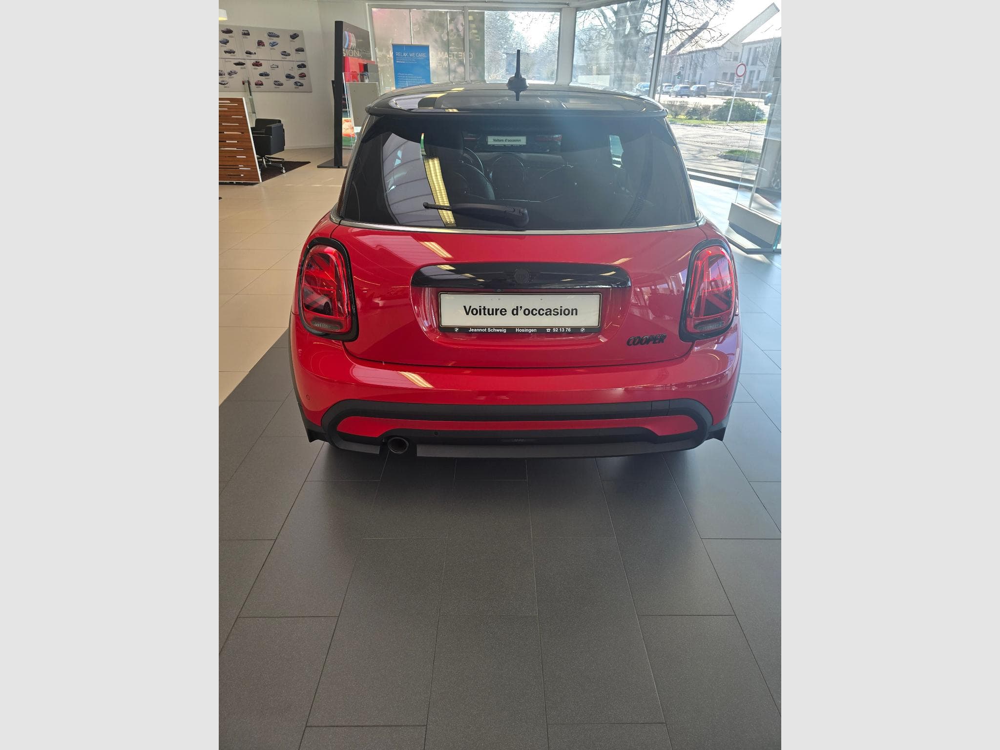 Mini Cooper Cooper 136 (2024) - Photo 3