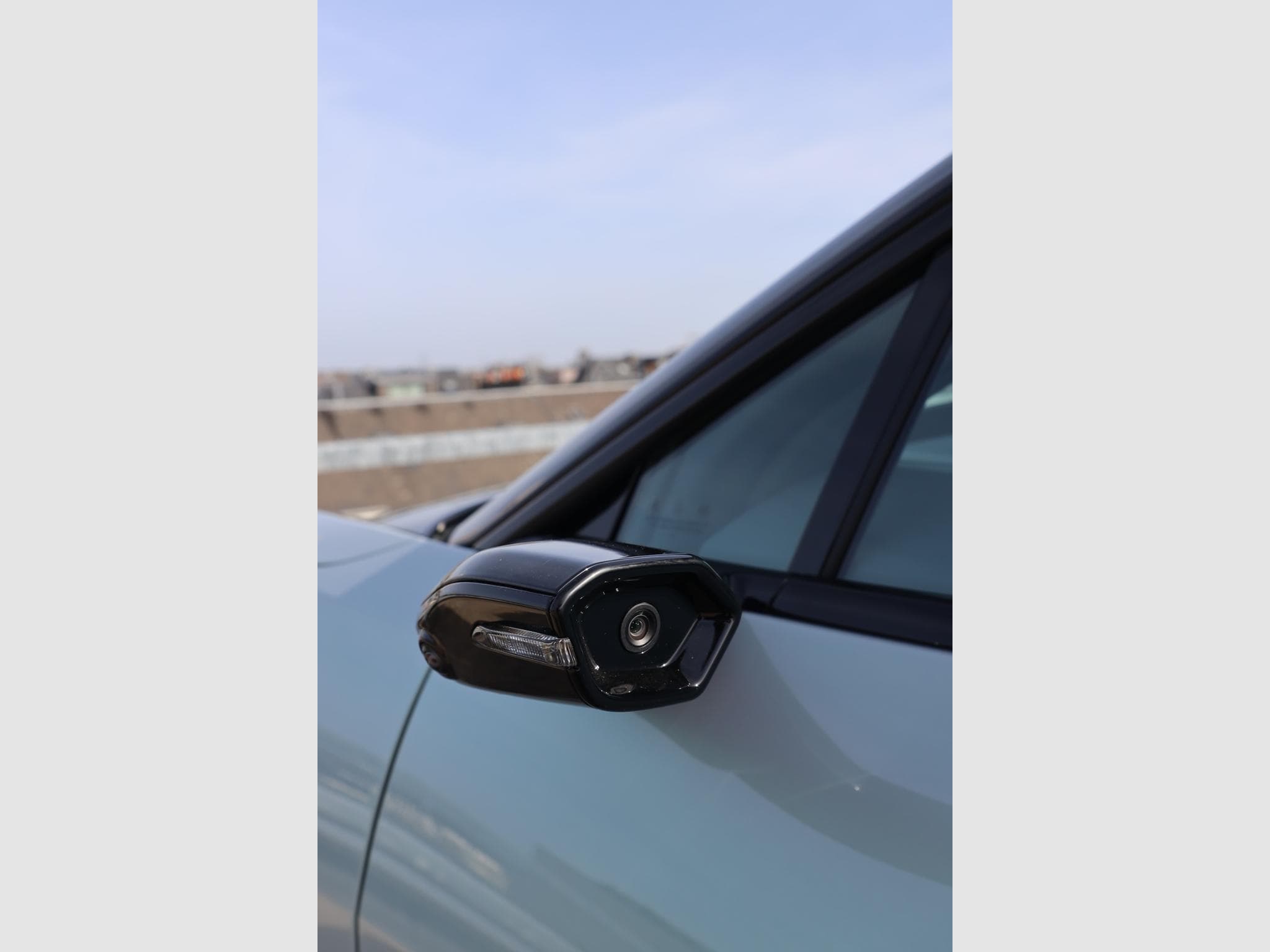 Lotus Emeya s (2024) - Photo 8
