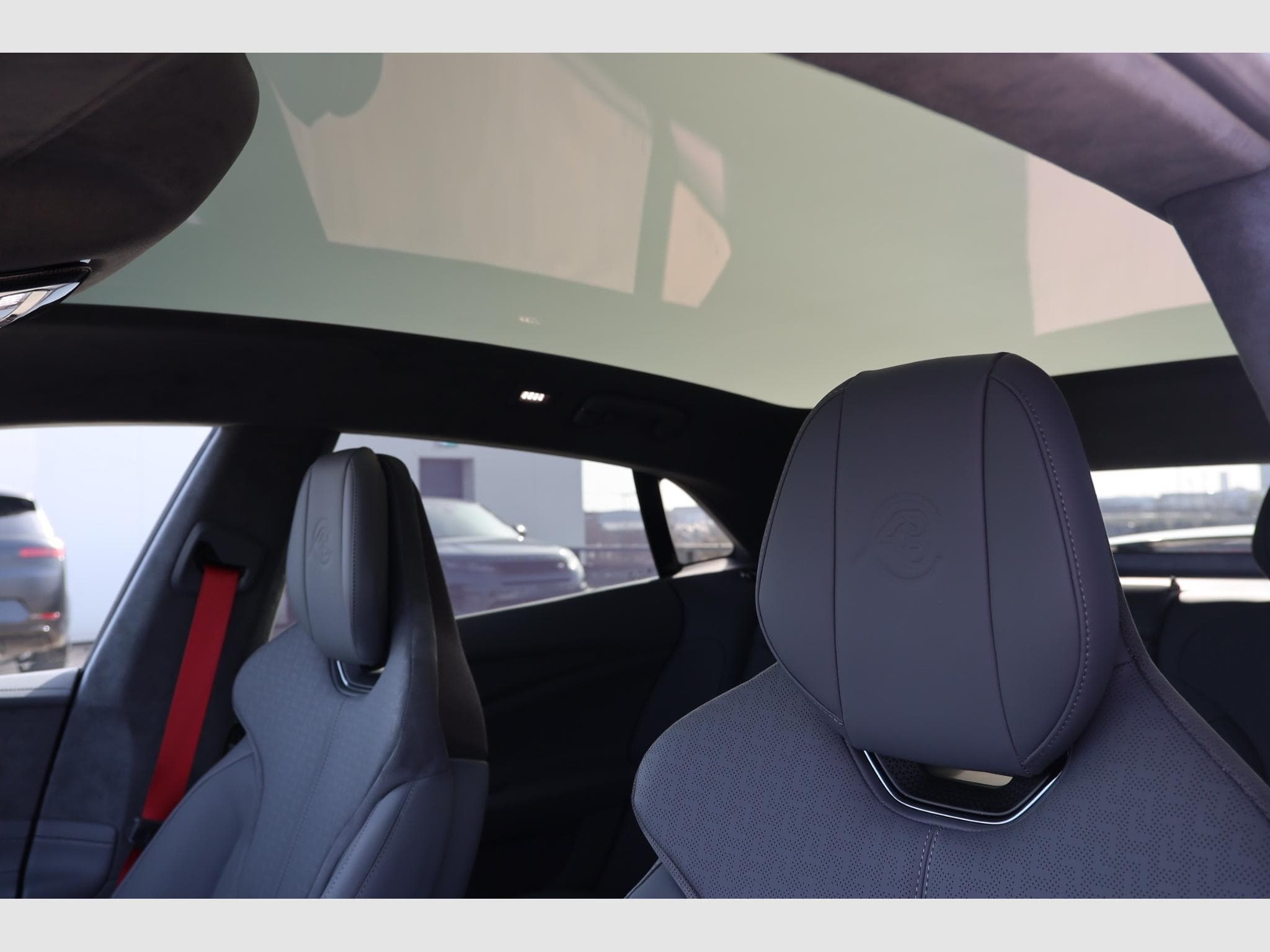 Lotus Emeya s (2024) - Photo 12