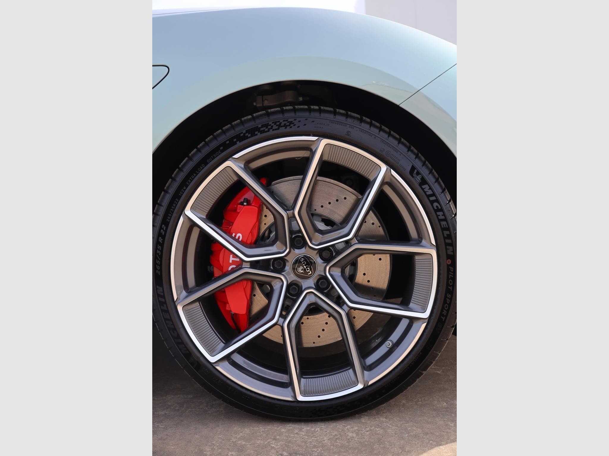 Lotus Emeya s (2024) - Photo 5