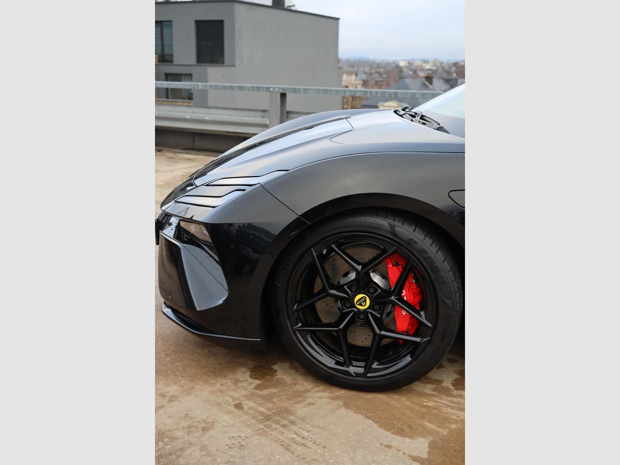 Lotus Emeya S (2026) - Photo 2