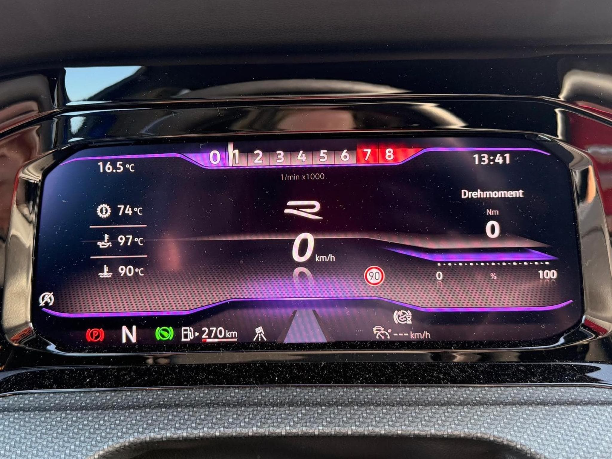 VW Golf 8 R 4Motion (2022) - Photo 3