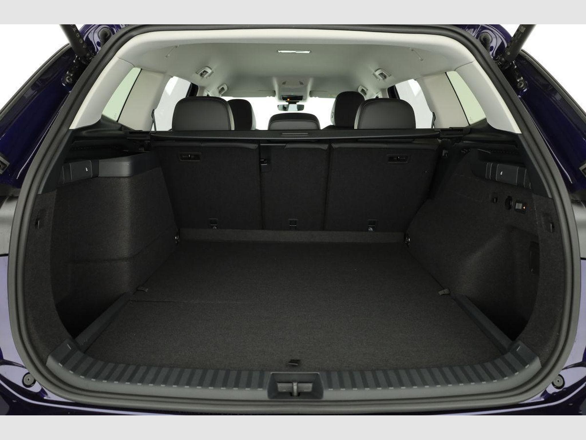 VW Tayron 1.5 TSI eHybrid 150 kW Life (2025) - Photo 11