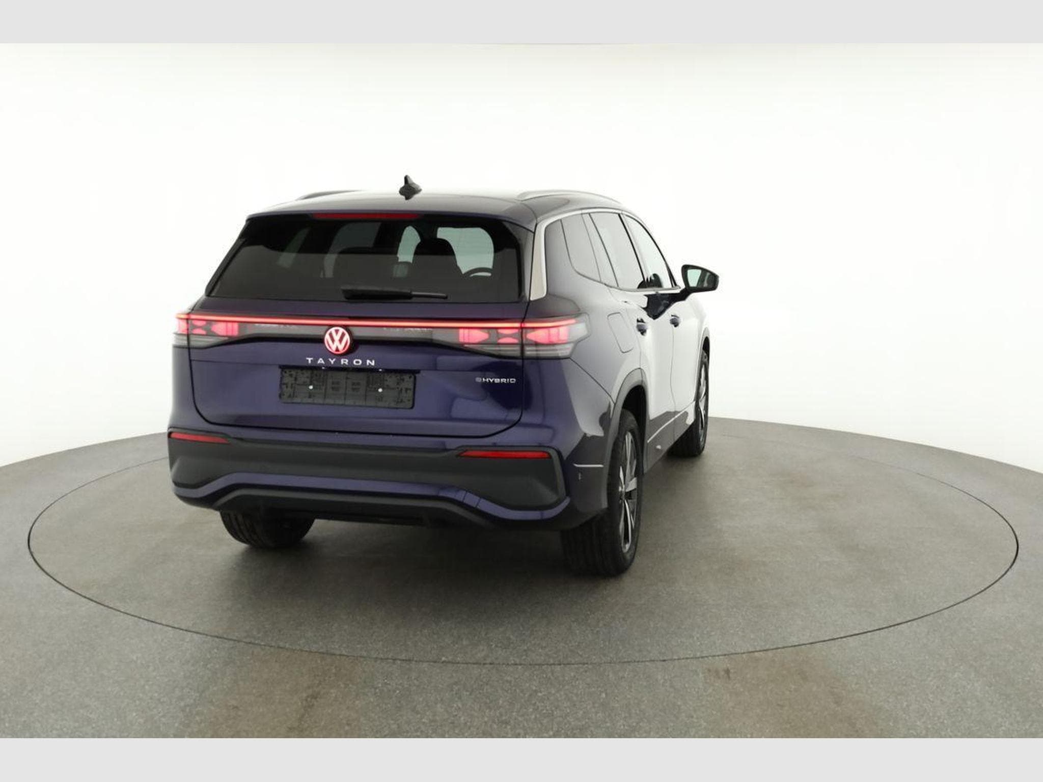 VW Tayron 1.5 TSI eHybrid 150 kW Life (2025) - Photo 17
