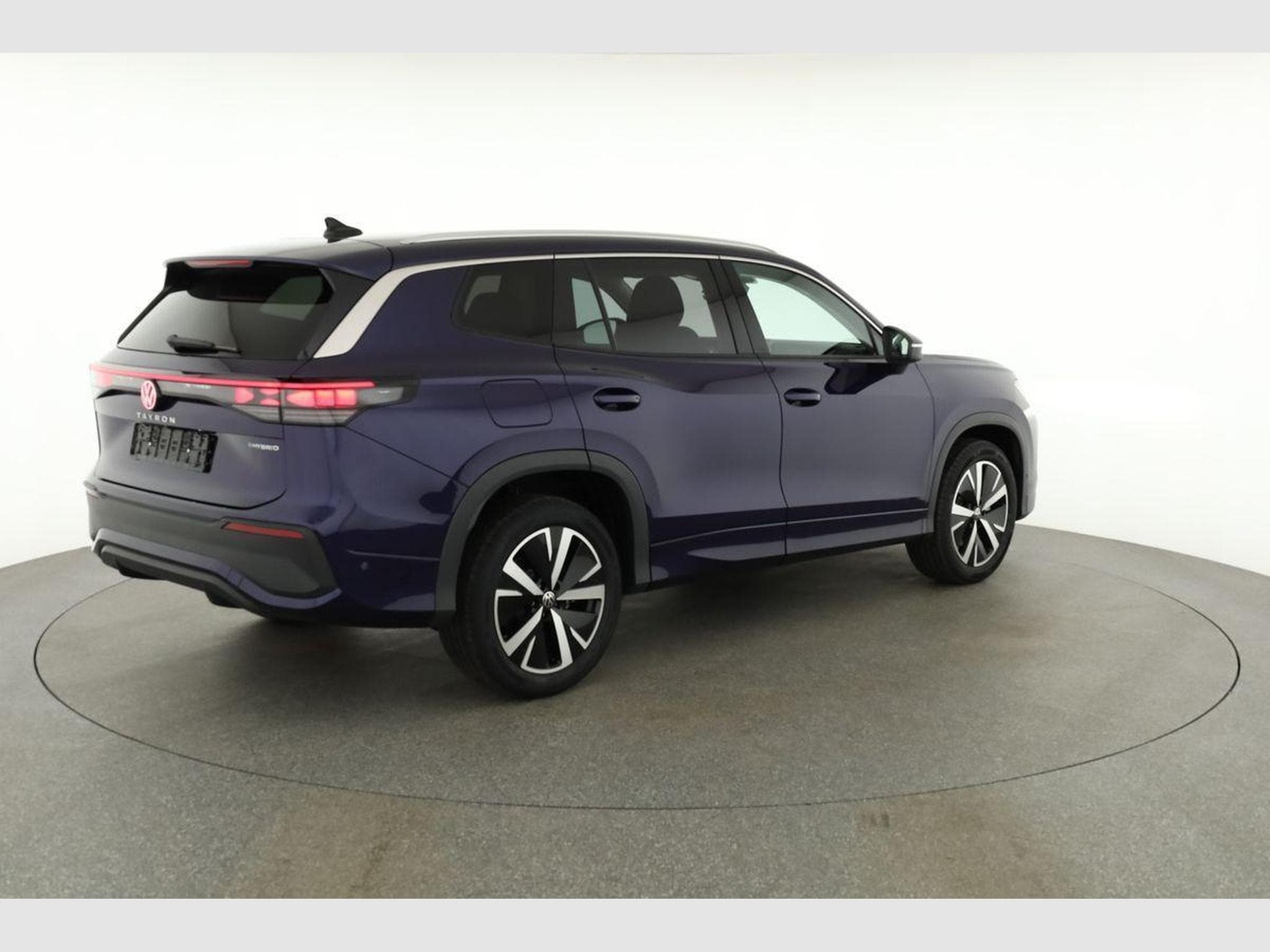 VW Tayron 1.5 TSI eHybrid 150 kW Life (2025) - Photo 19