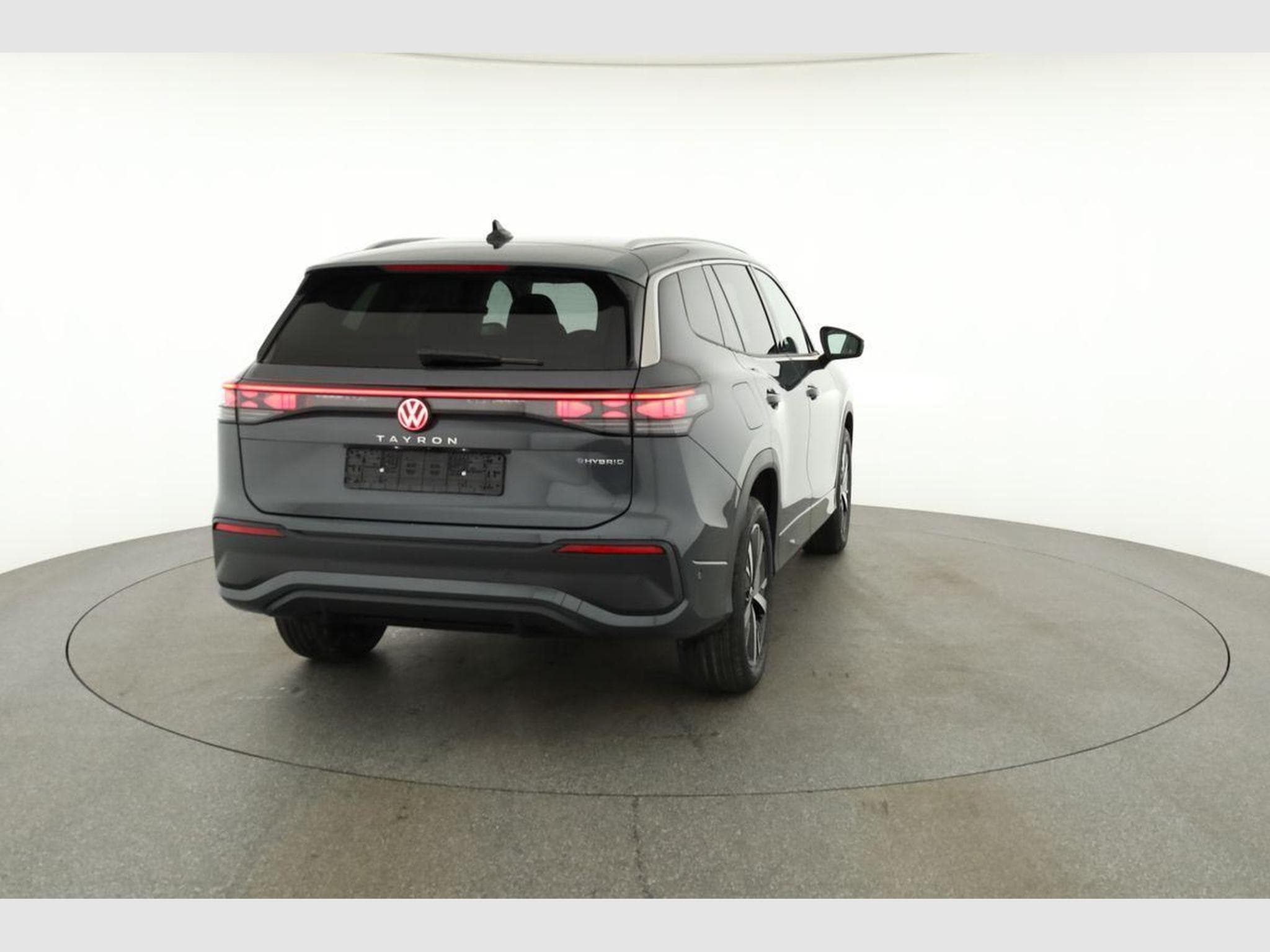 VW Tayron 1.5 TSI eHybrid 150 kW Life (2025) - Photo 18
