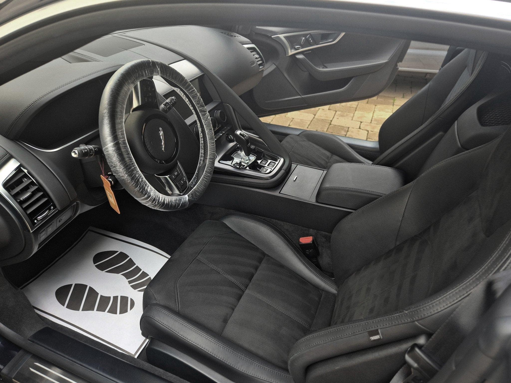 Jaguar F-Type TOP ZUSTAND UND SCHECKHEFTGEPFLEGT (2021) - Photo 6