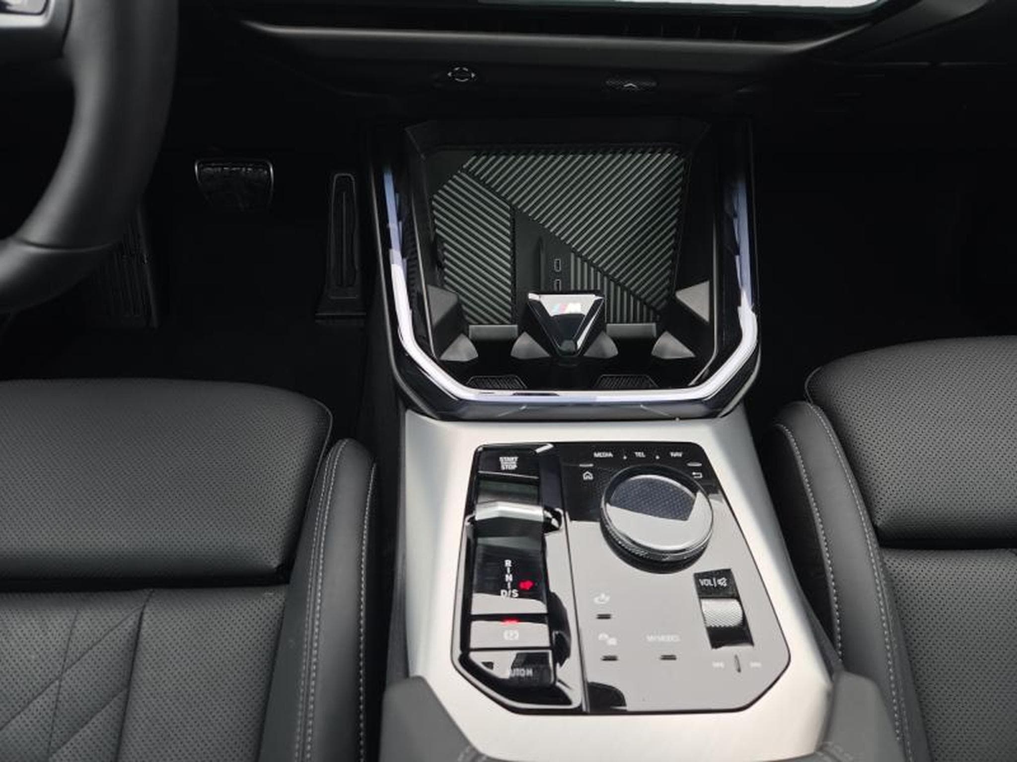 BMW X3 xDrive30e / Hybride (2025) - Photo 13