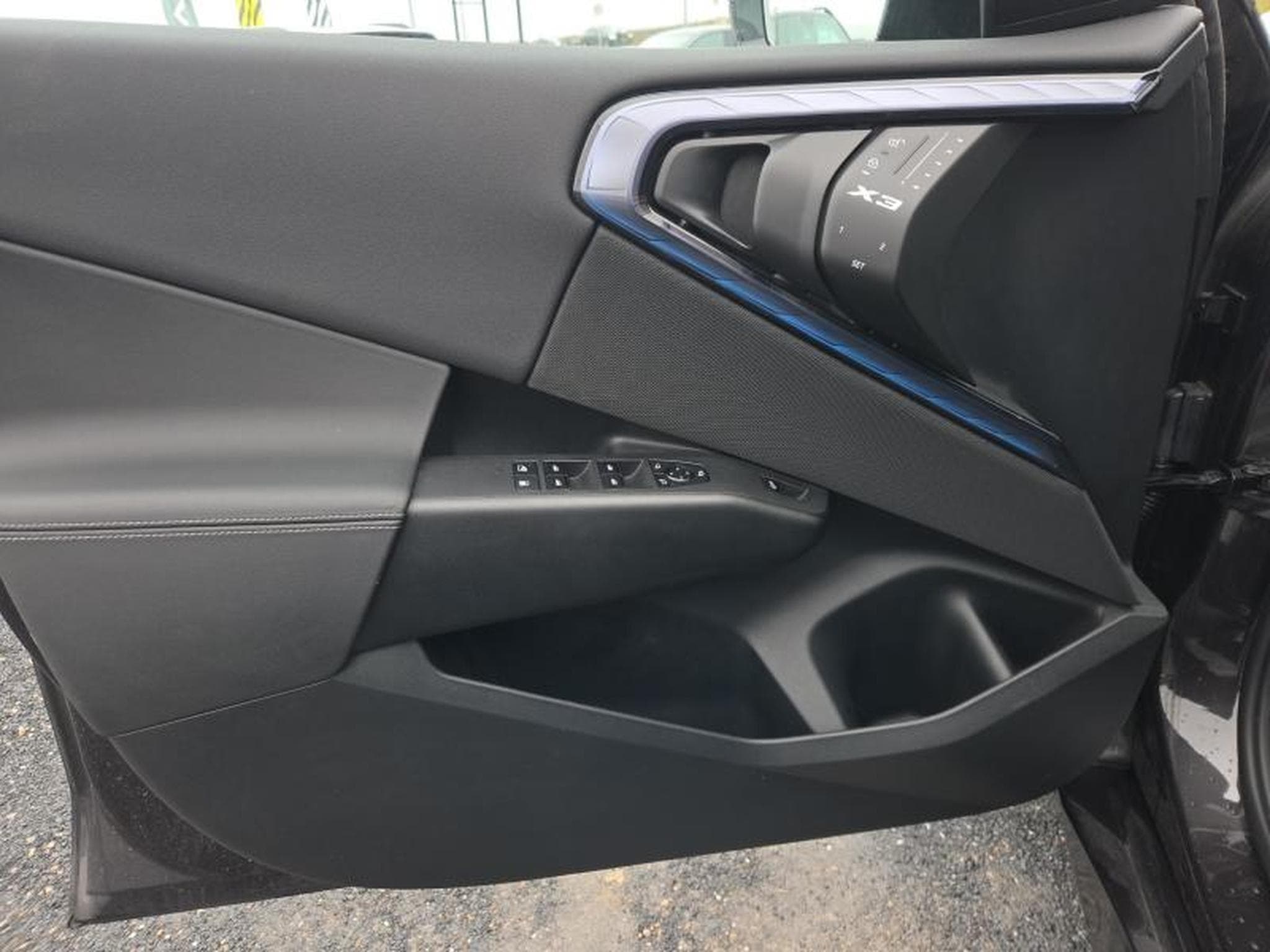 BMW X3 xDrive30e / Hybride (2025) - Photo 19