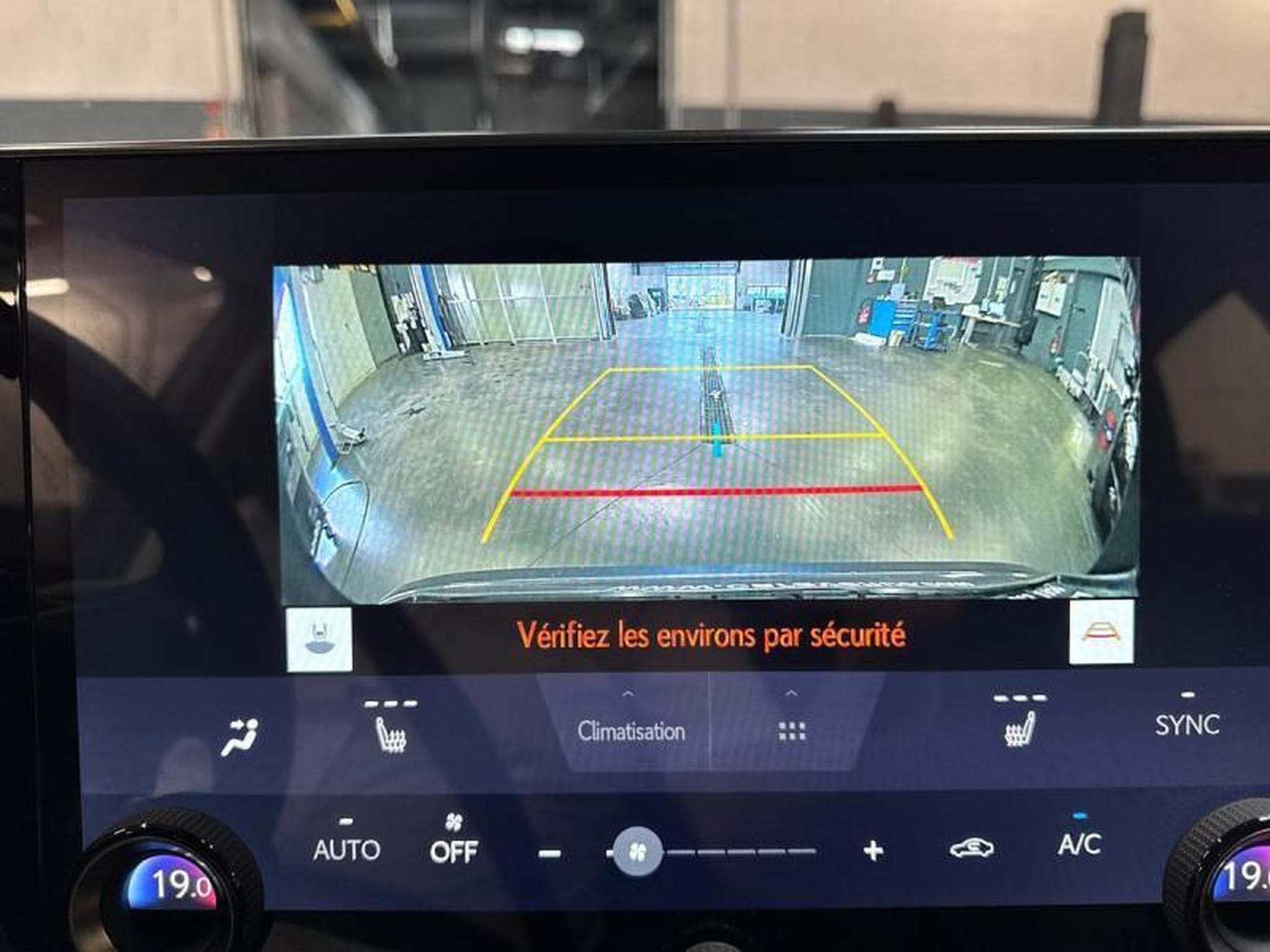 Lexus NX Business Line (2024) - Photo 14