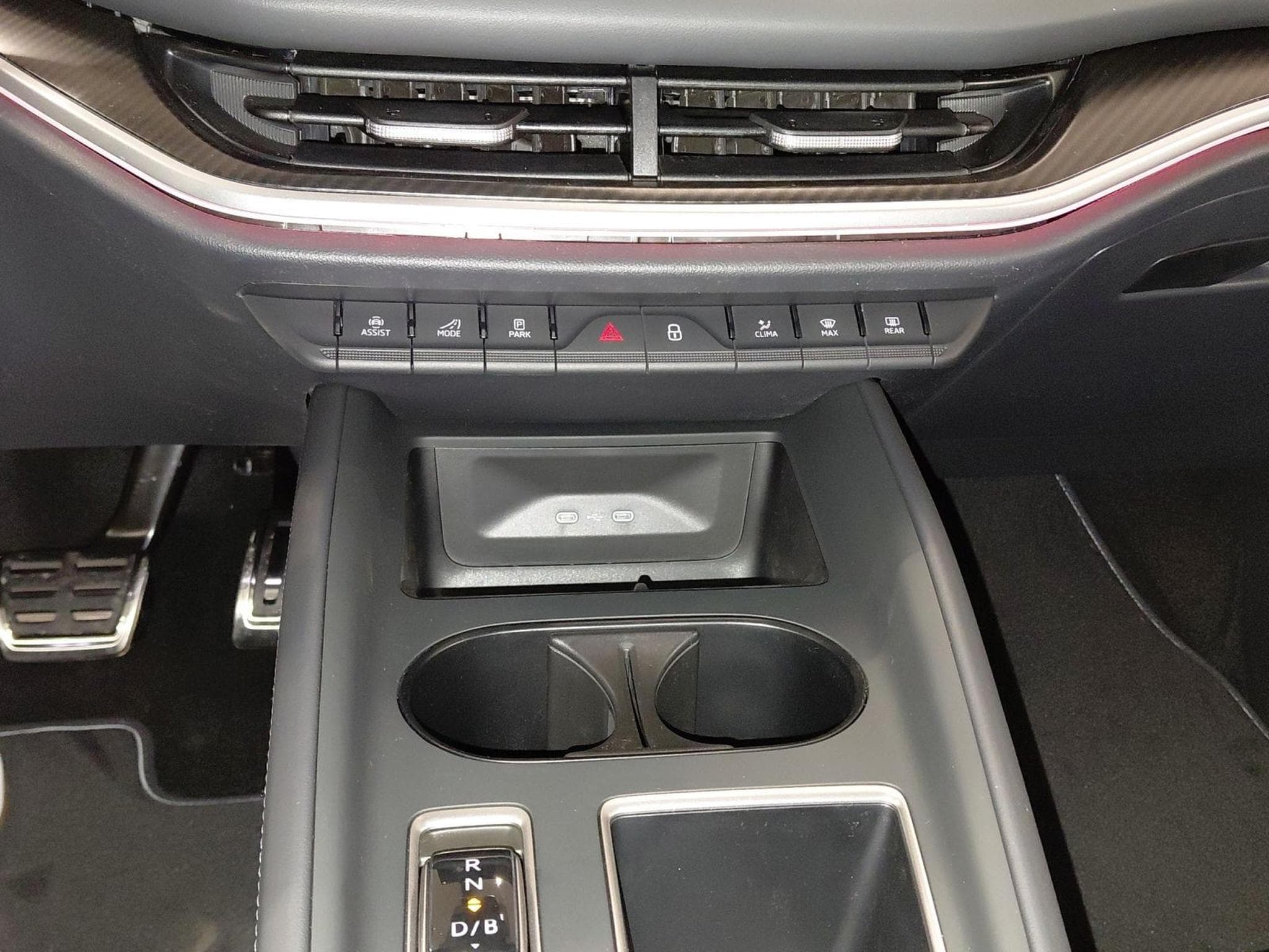 Skoda Enyaq RS (2026) - Photo 12