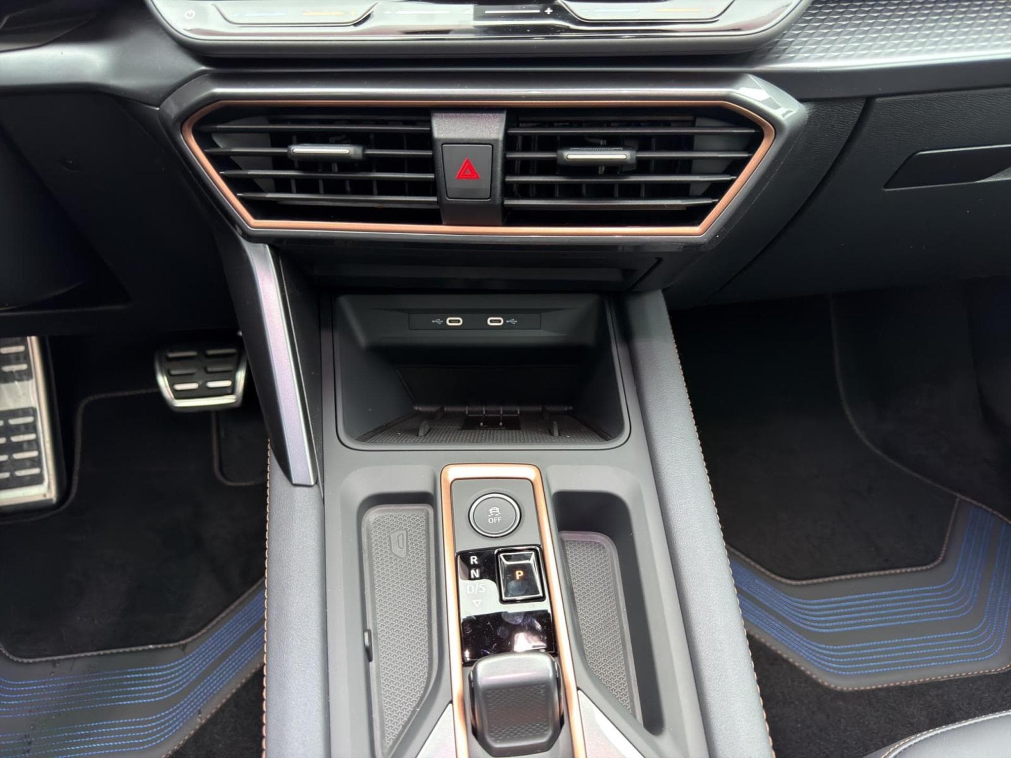 Cupra Leon VZ (2026) - Photo 12