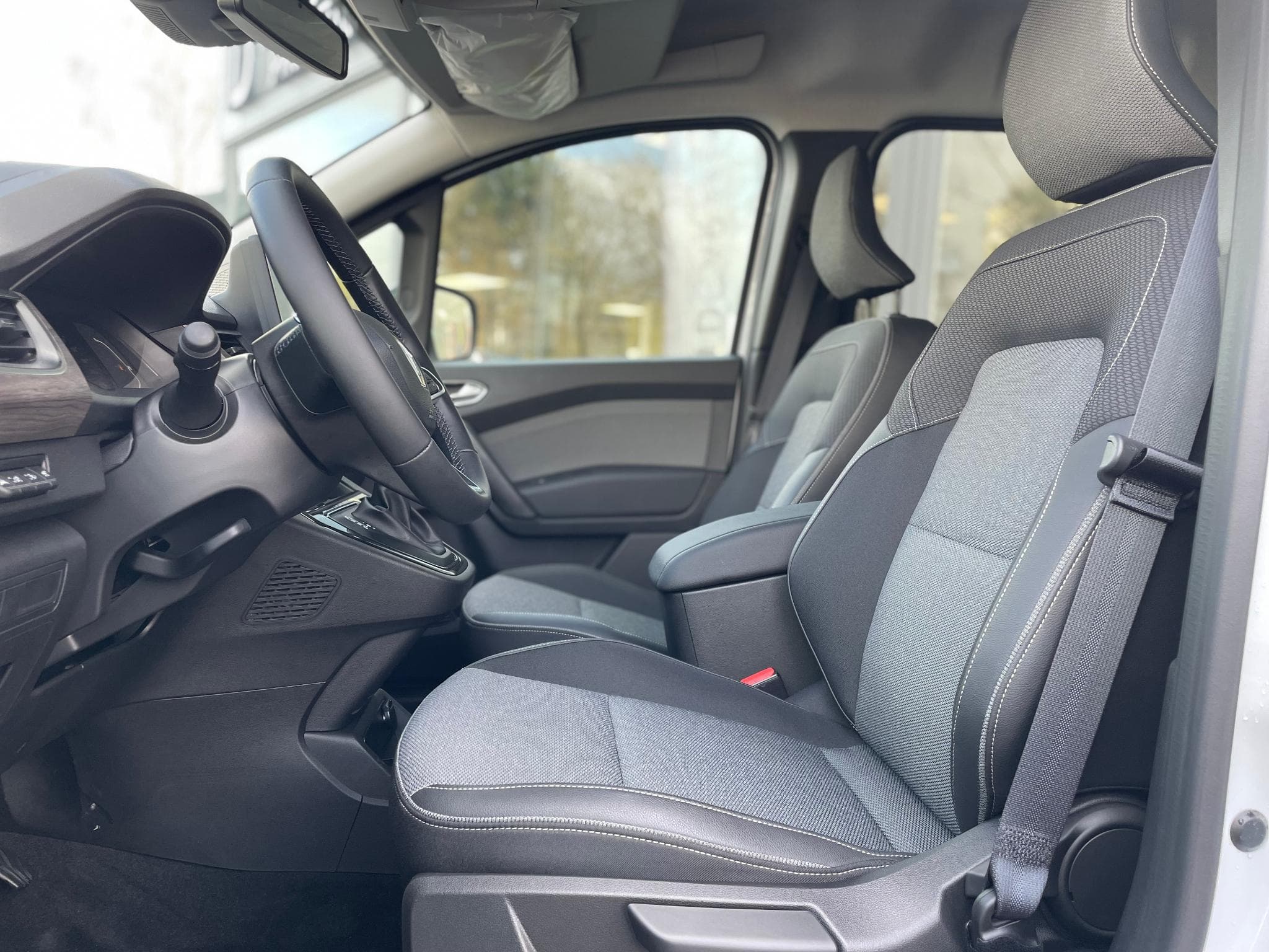Renault Kangoo 1.3 TCE 131 Auto Neuf (2025) - Photo 7