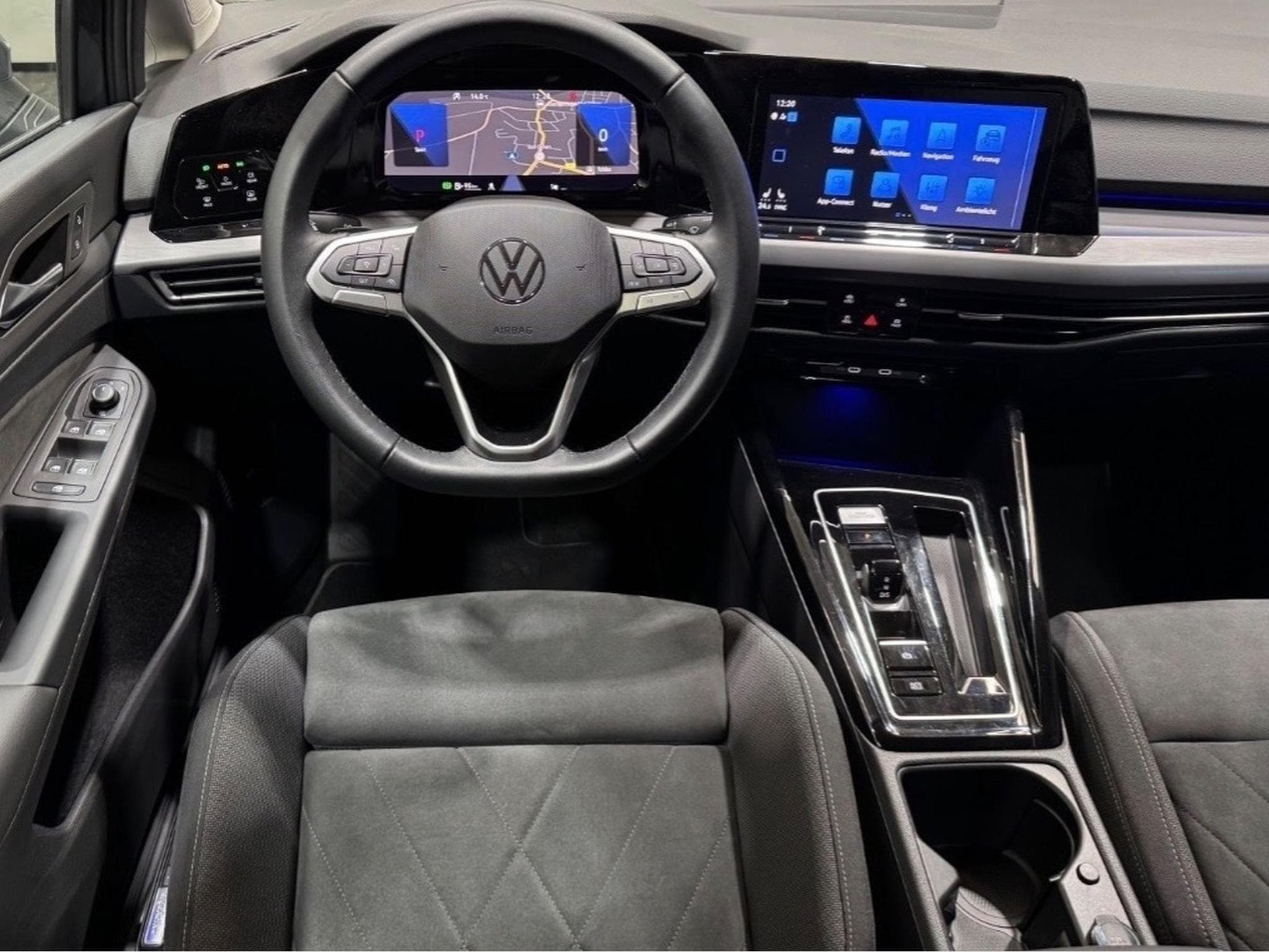 VW Golf 1.5 eTSI Style 150cv DSG (2020) - Photo 9