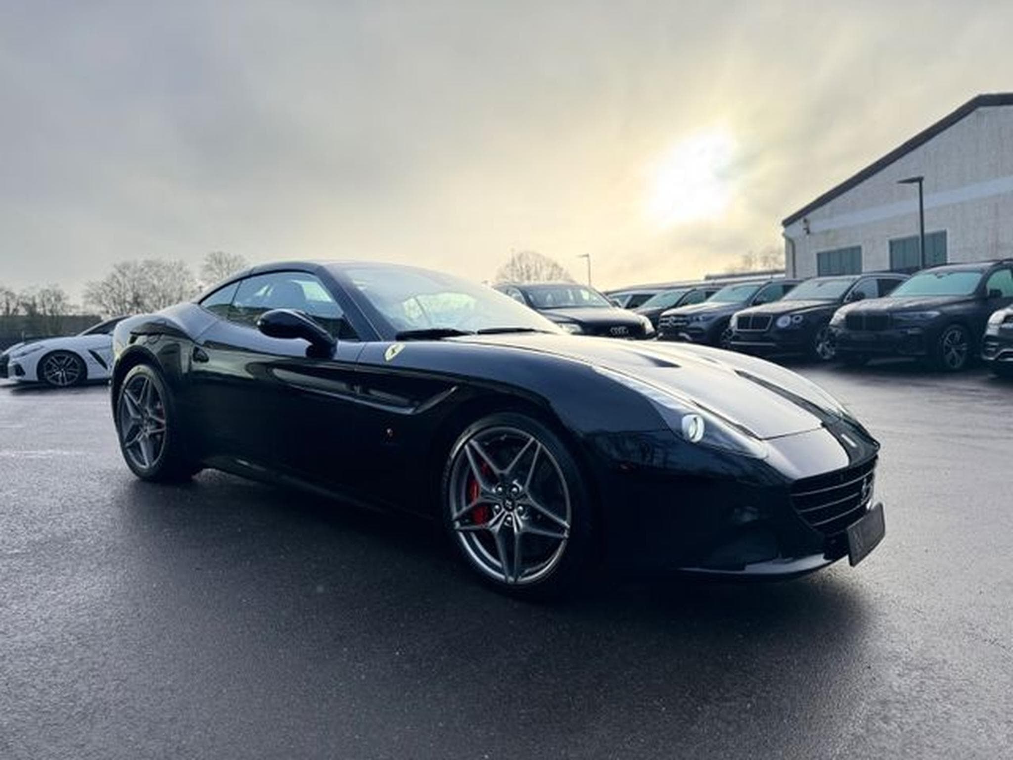 Ferrari California CALIFORNIA T V8*CARBON*POWER-GARANTIE*KERAMIK* (2017) - Photo 6
