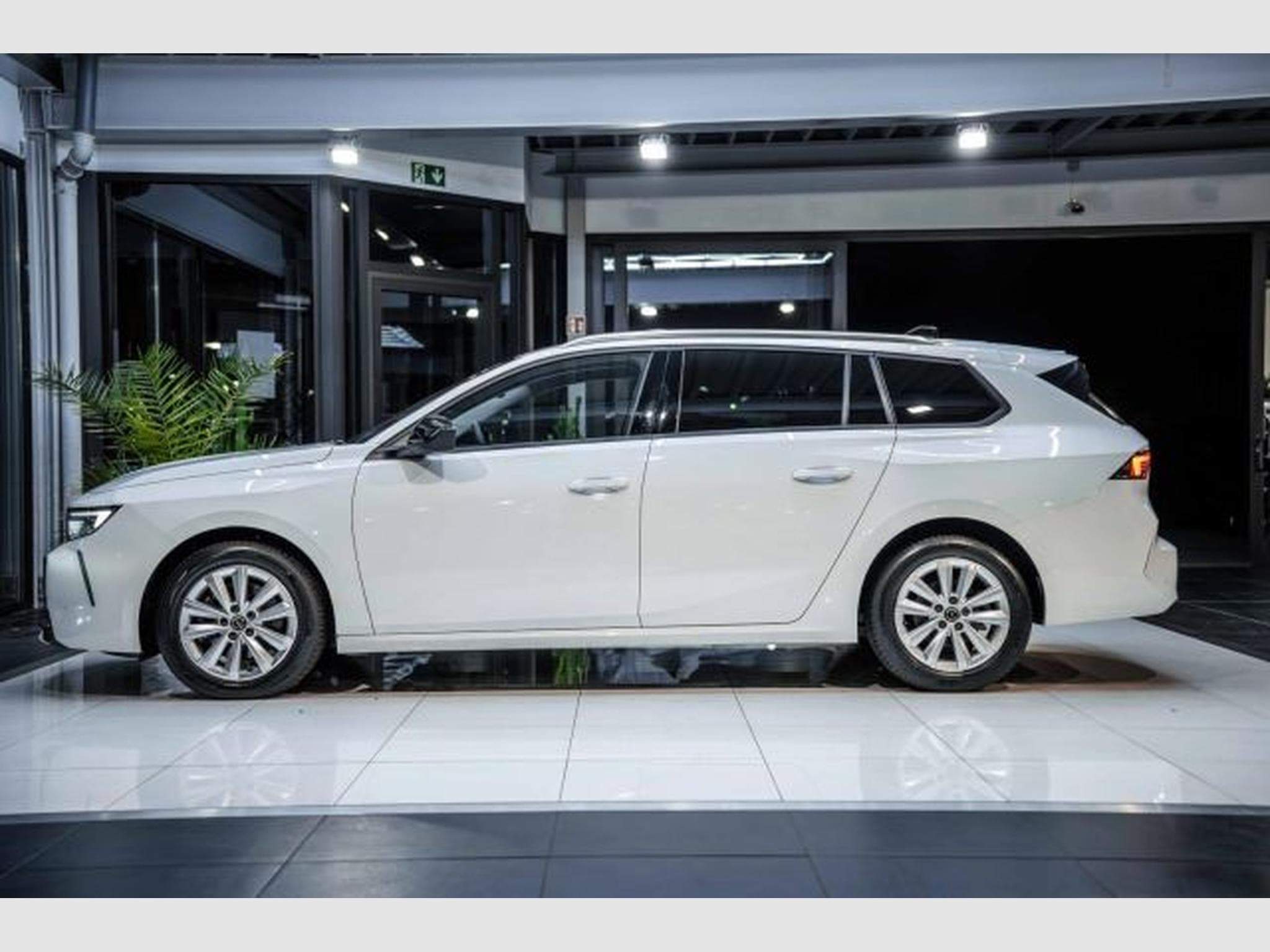 Opel Astra Astra L 1.5 D Autom. Elegance NAVI LED RFK SHZG (2023) - Photo 10