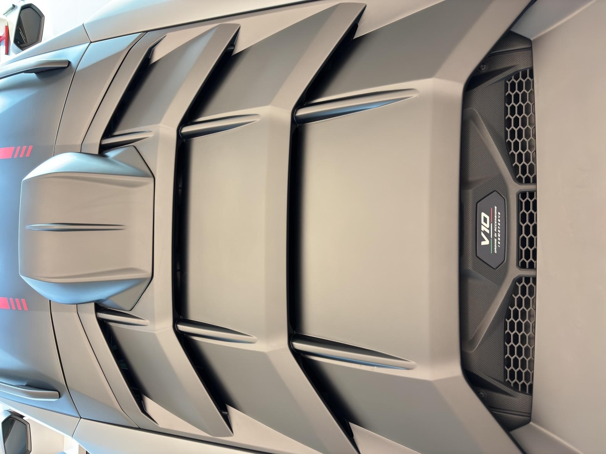 Lamborghini Huracán Sterrato (2024) - Photo 10