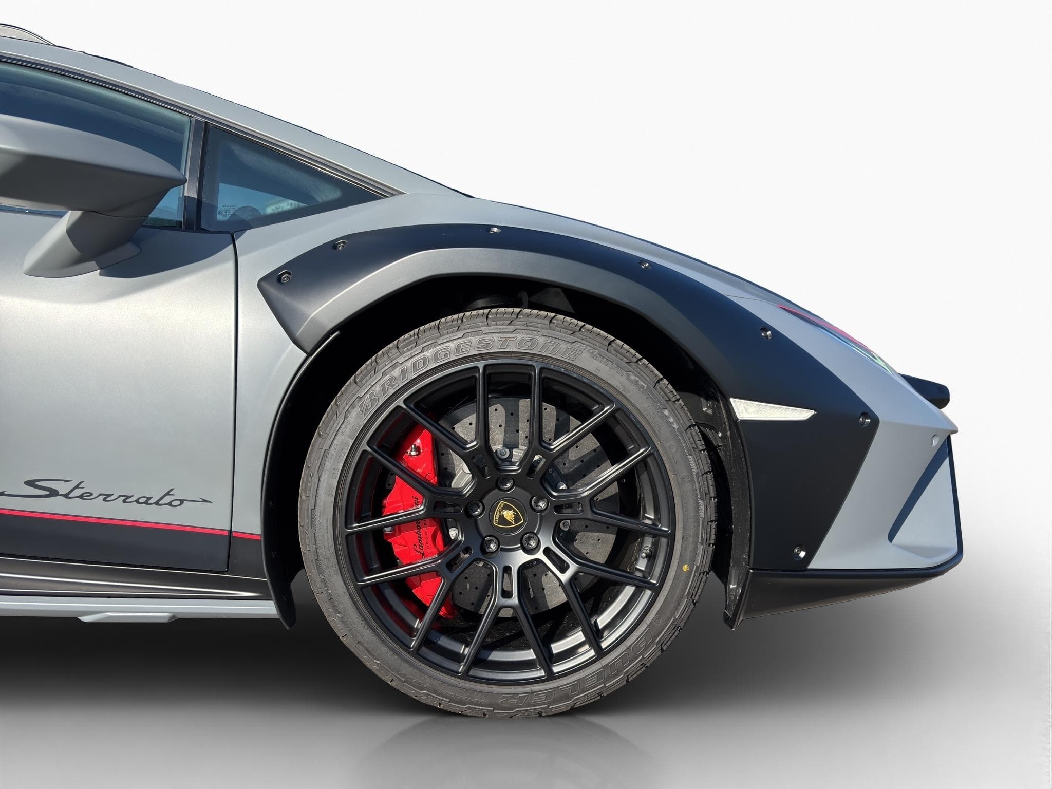 Lamborghini Huracán Sterrato (2024) - Photo 9