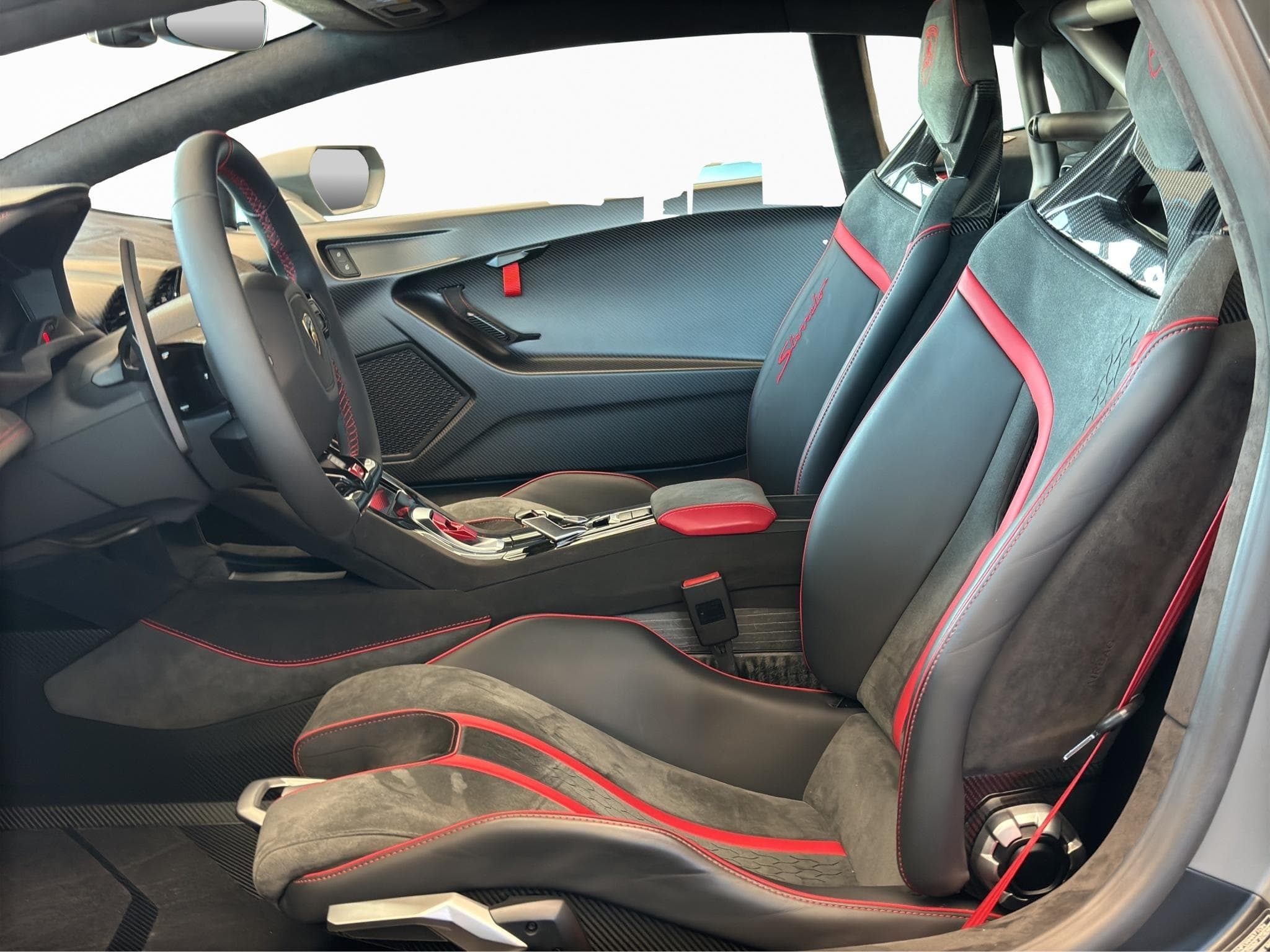 Lamborghini Huracán Sterrato (2024) - Photo 6