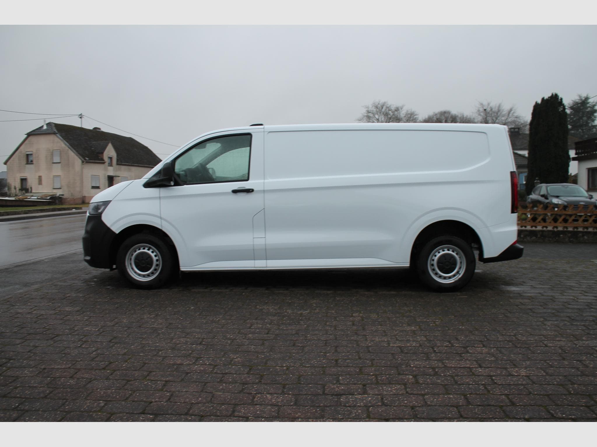 VW Transporter T7 4Motion Kasten L2 Lang (2025) - Photo 4