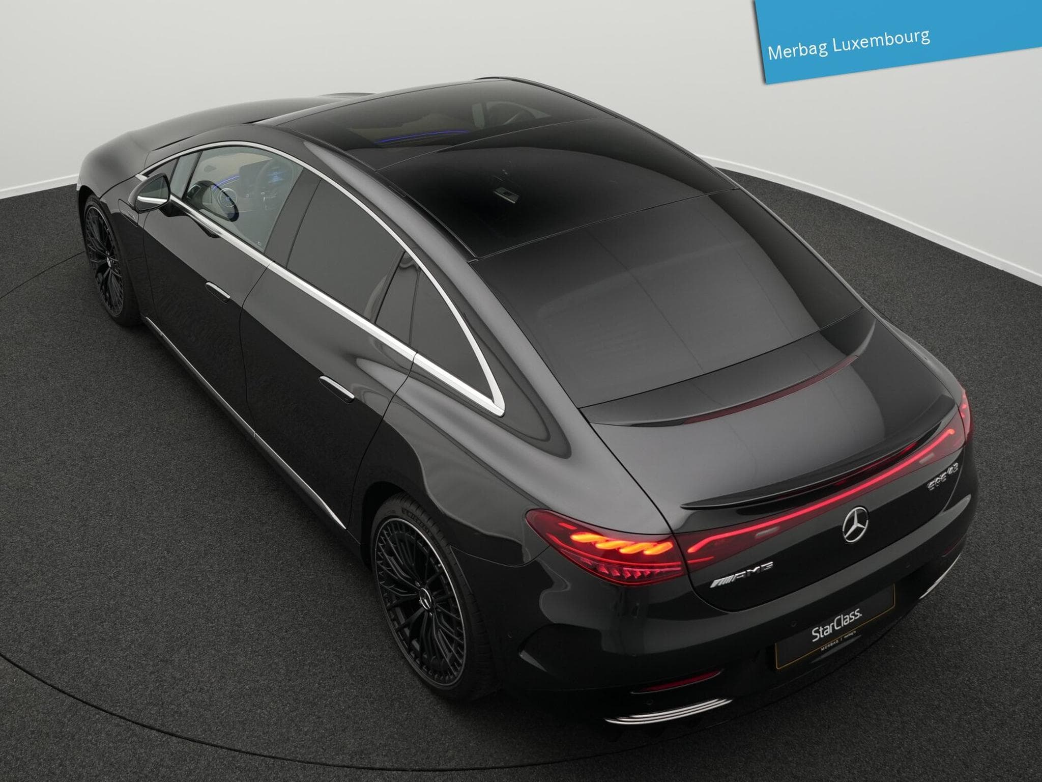 Mercedes EQE 4MATIC (22,1kWh/100 km WLTP) (2022) - Photo 11