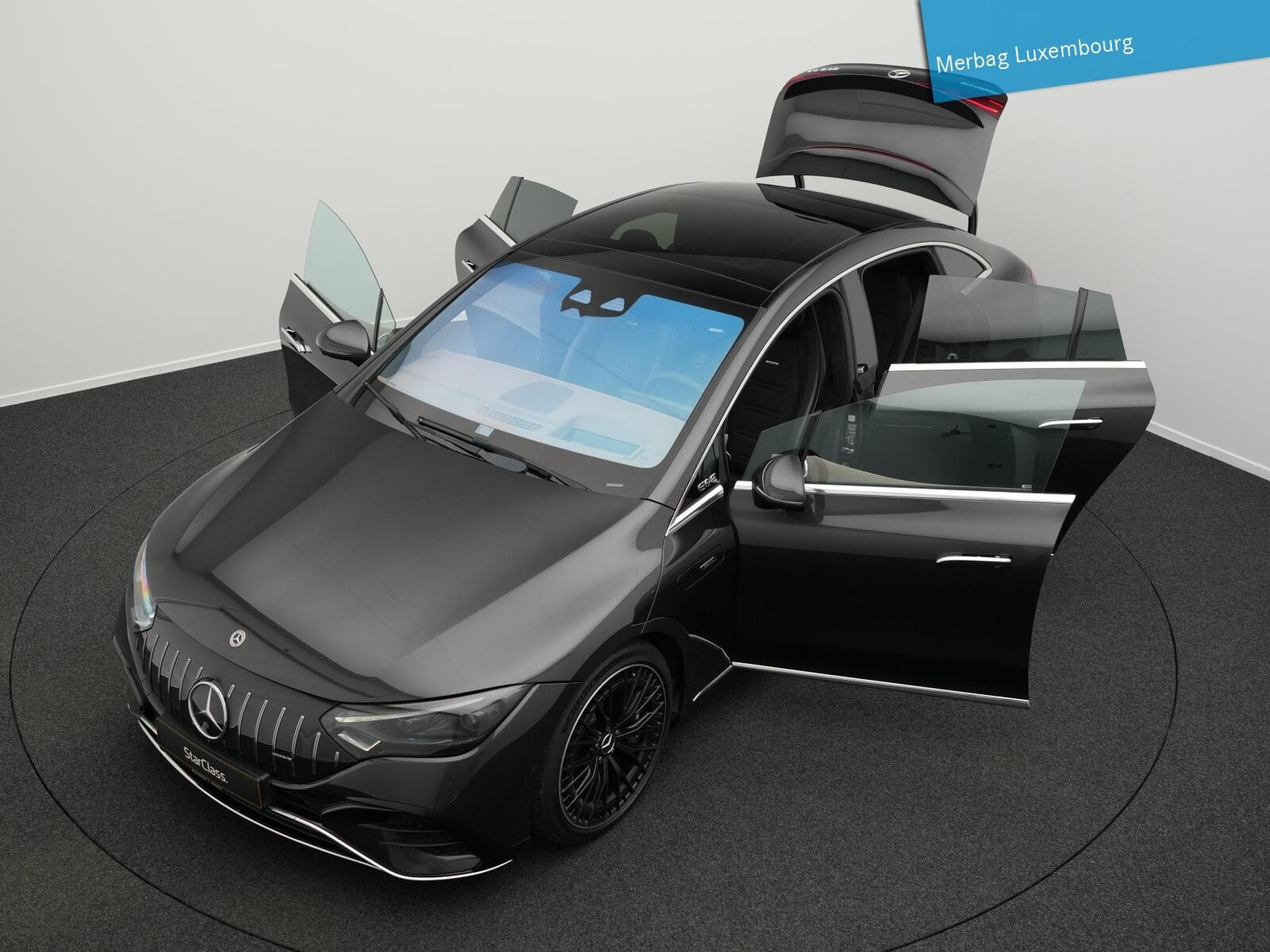 Mercedes EQE 4MATIC (22,1kWh/100 km WLTP) (2022) - Photo 12