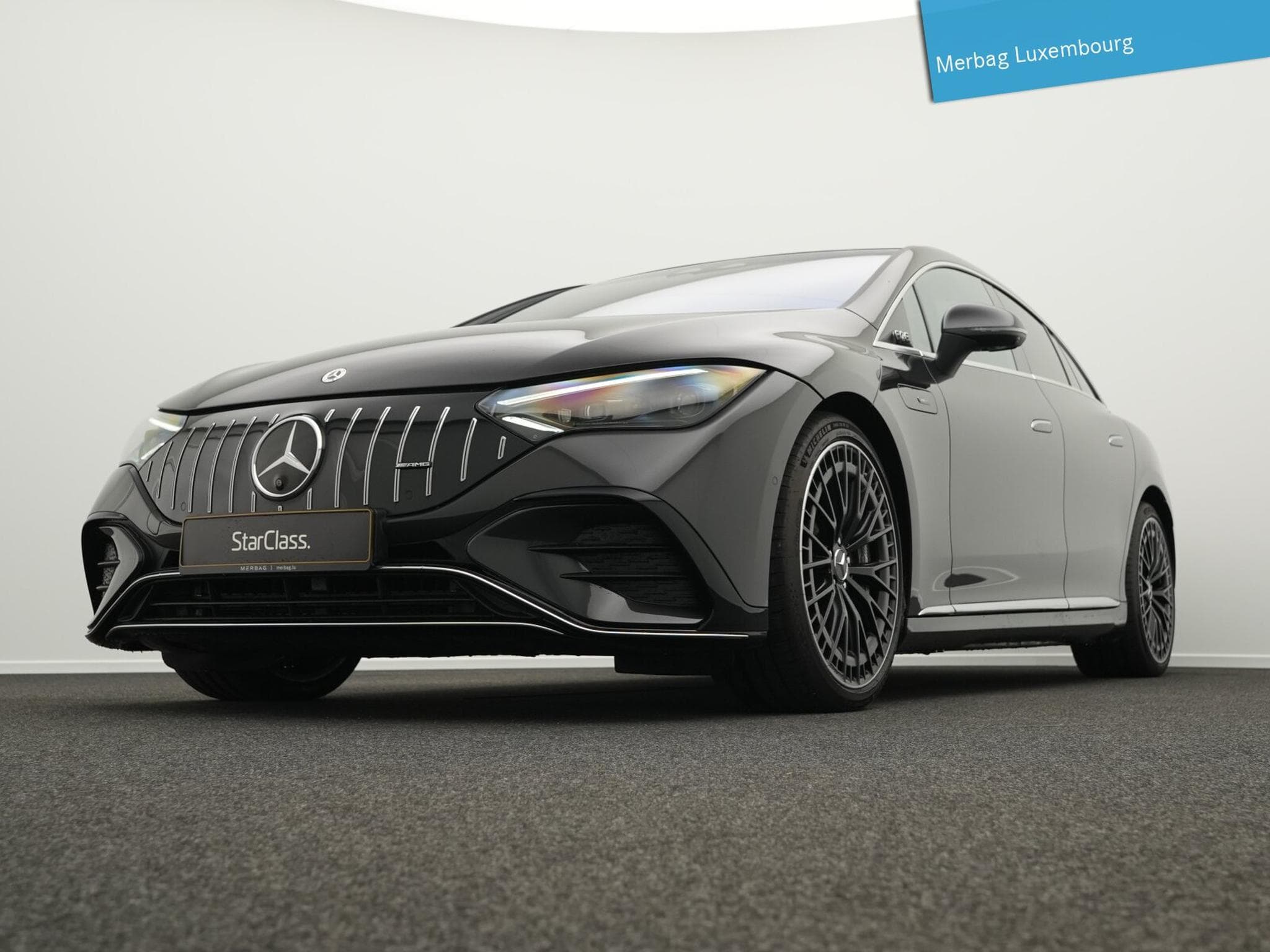 Mercedes EQE 4MATIC (22,1kWh/100 km WLTP) (2022) - Photo 8