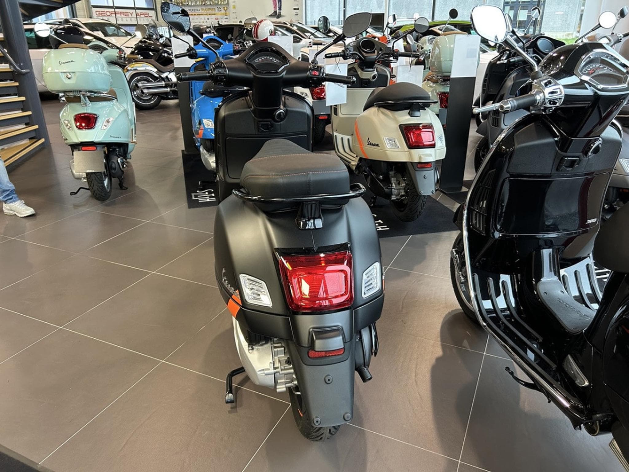 Vespa GTS Super Sport (2024) - Photo 7