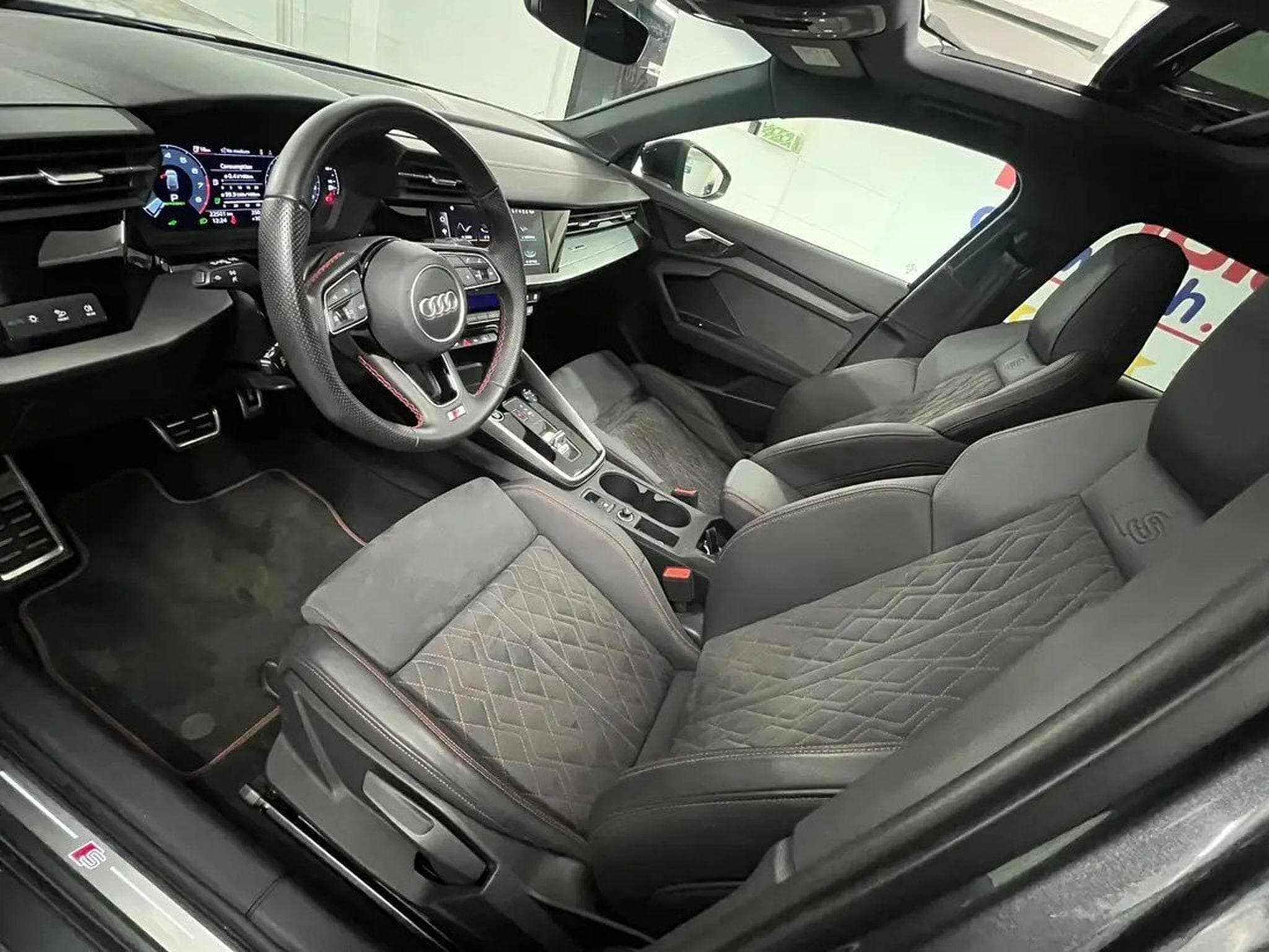 Audi A3 245 COMPETITION S TRONIC 6 (2024) - Photo 6