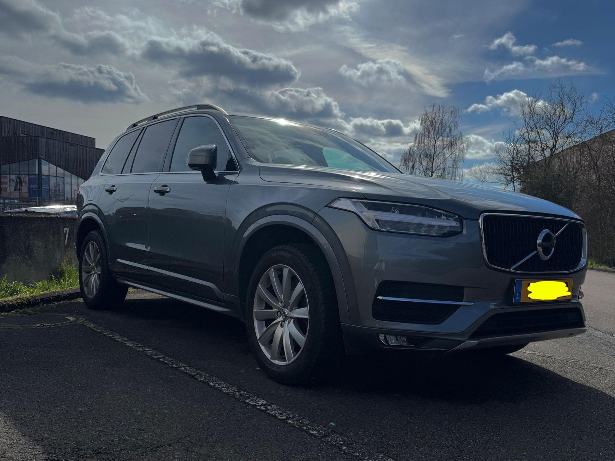 Volvo XC90 D5 (2019) - Photo 2