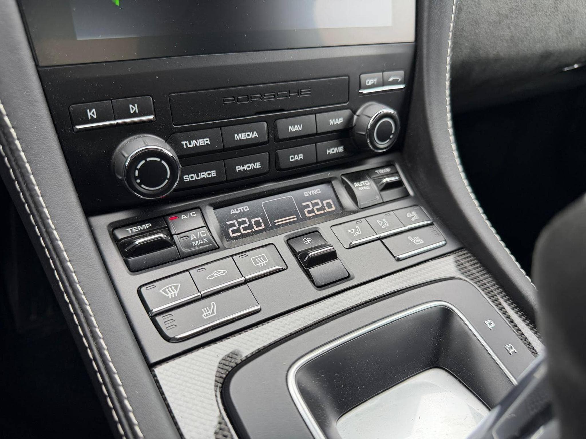 Porsche Boxster 4.0 GTS (2024) - Photo 11