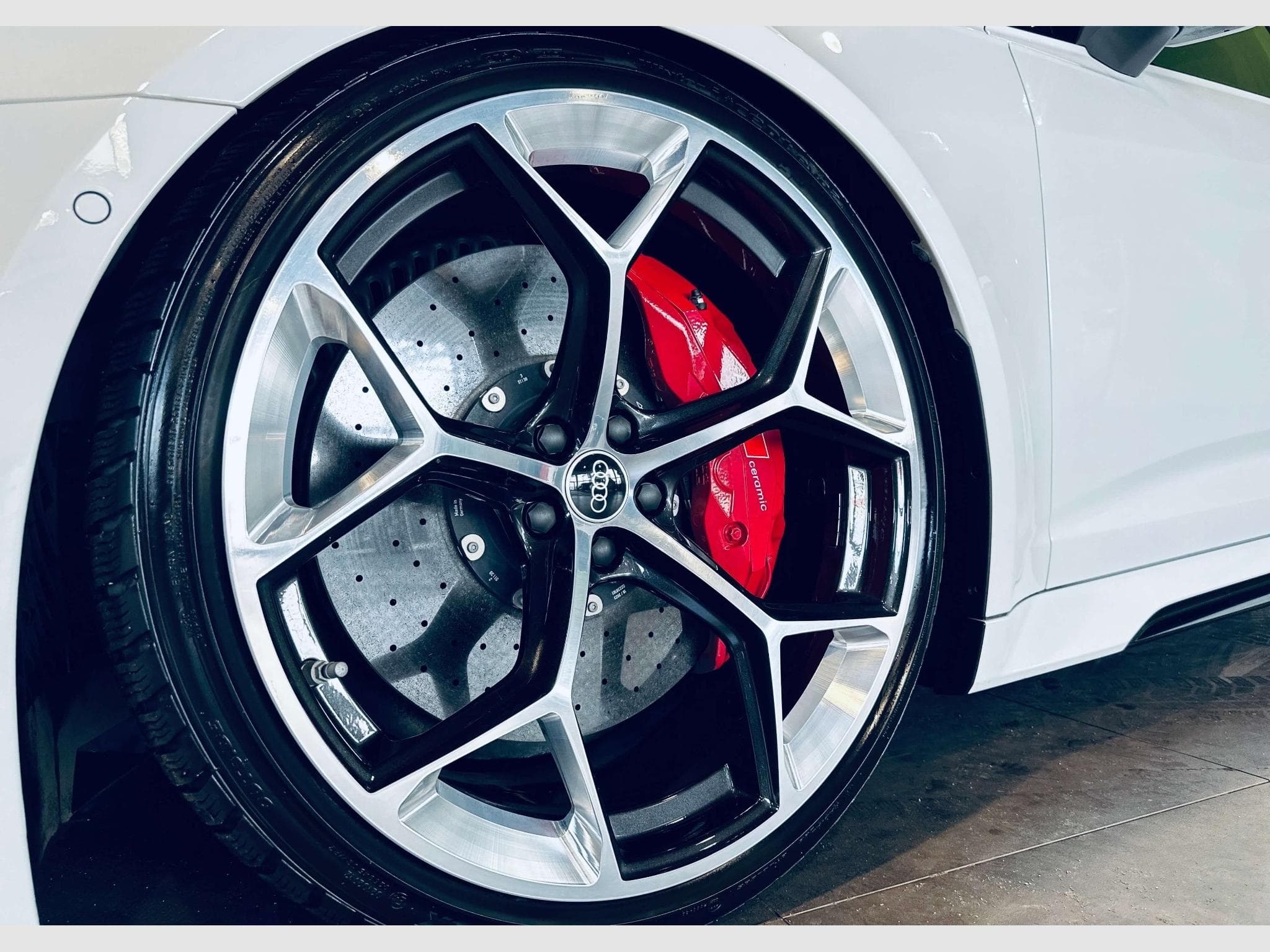 Audi RS6 RS6 AVANT PERFORMANCE QUATTRO TIPTRONIC (2024) - Photo 3